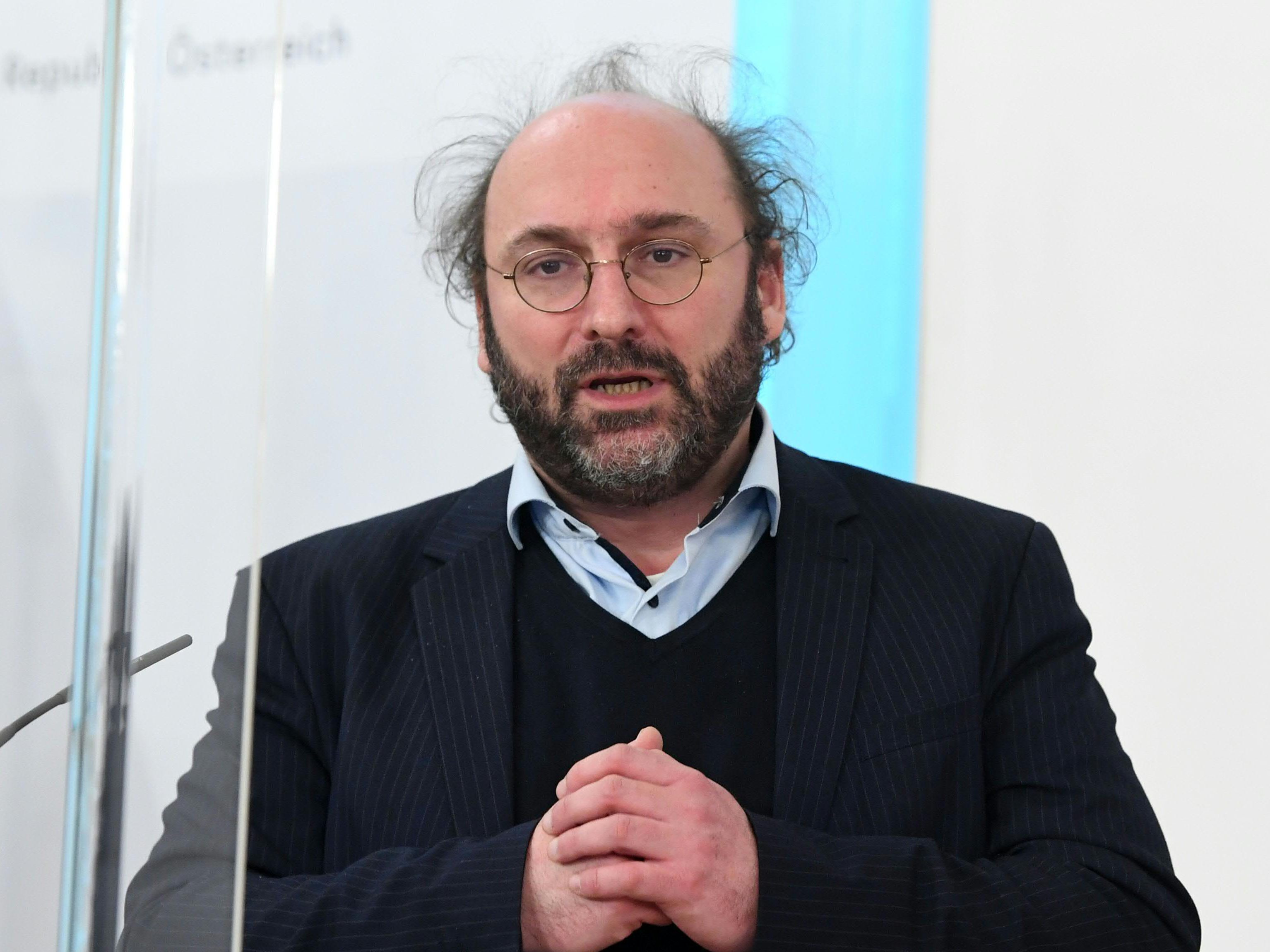 Gegen Simulationsforscher Niki Popper werden Plagiatsvorwürfe von Kommunikationswissenschafter Stefan Weber erhoben. Gegen Simulationsforscher Niki Popper werden Plagiatsvorwürfe von Kommunikationswissenschafter Stefan Weber erhoben.