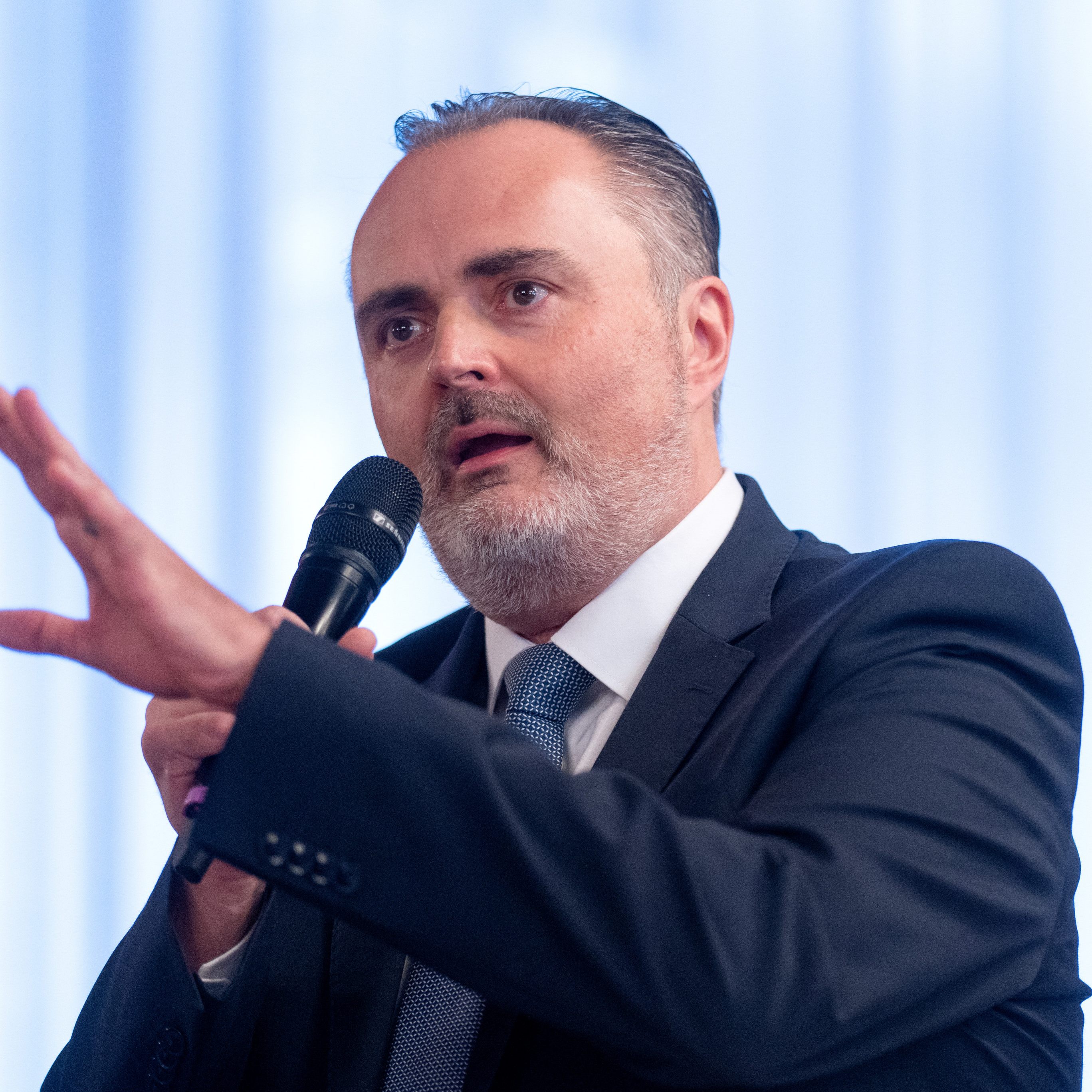 Doskozil bedankte sich bei scheidendem NÖ SPÖ-Landesparteichef Schnabl.