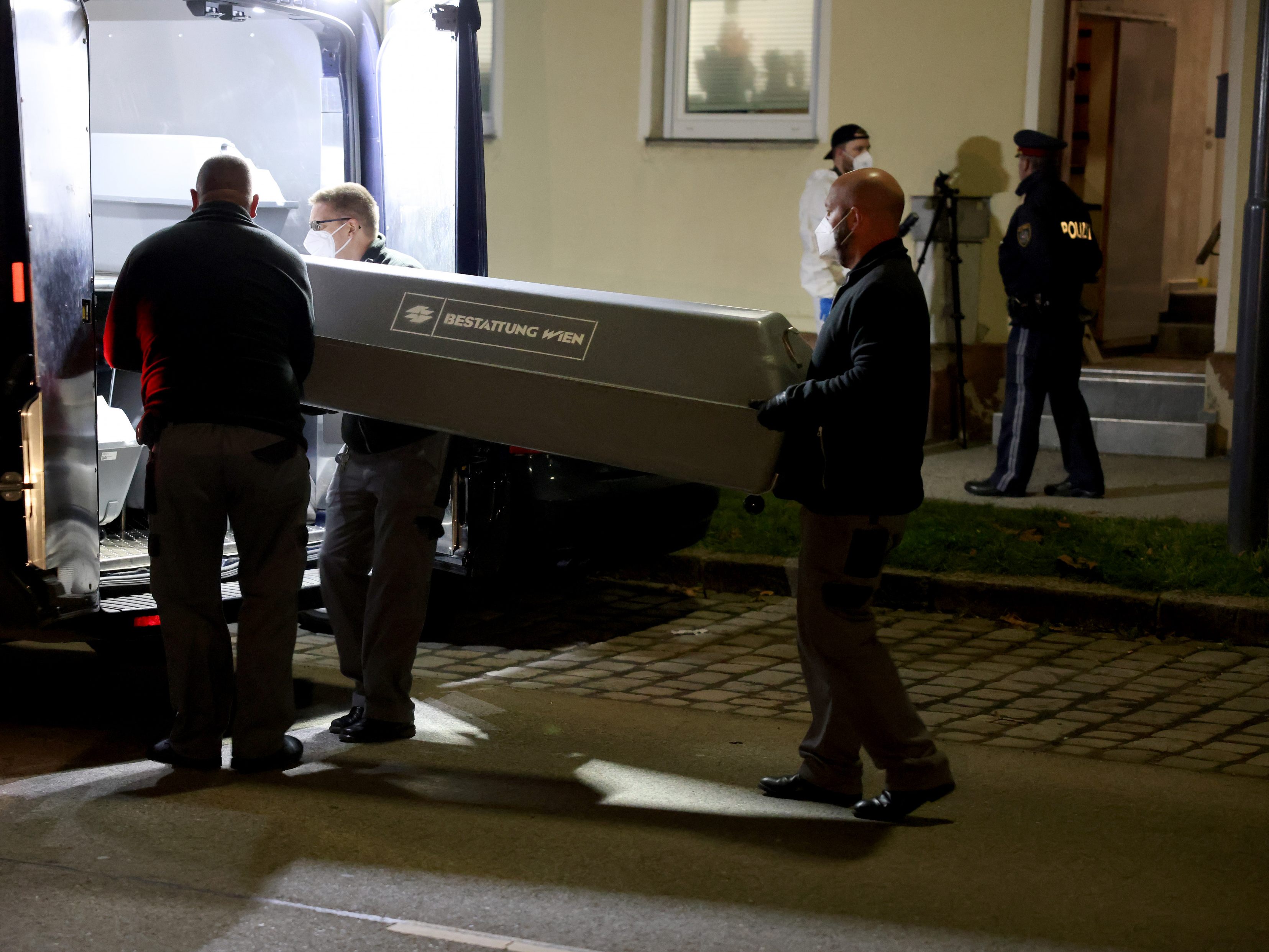 Nach dem Mord in Wien-Floridsdorf halfen ORF-Reporter bei der Identifizierung des Verdächtigen. Nach dem Mord in Wien-Floridsdorf halfen ORF-Reporter bei der Identifizierung des Verdächtigen.