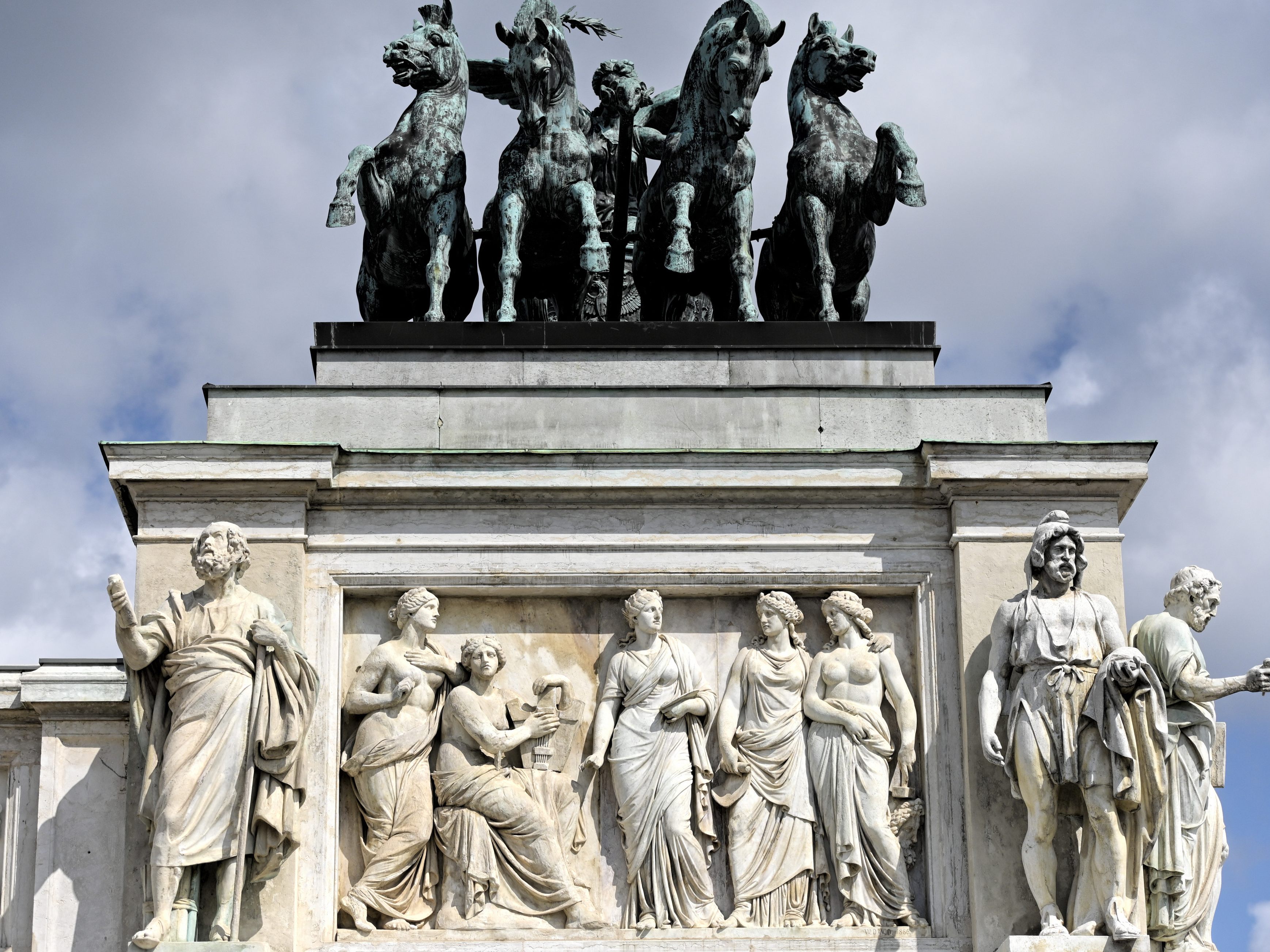 Am Donnerstag wird das sanierte Parlamentsgebäude in Wien wiedereröffnet. Am Donnerstag wird das sanierte Parlamentsgebäude in Wien wiedereröffnet.