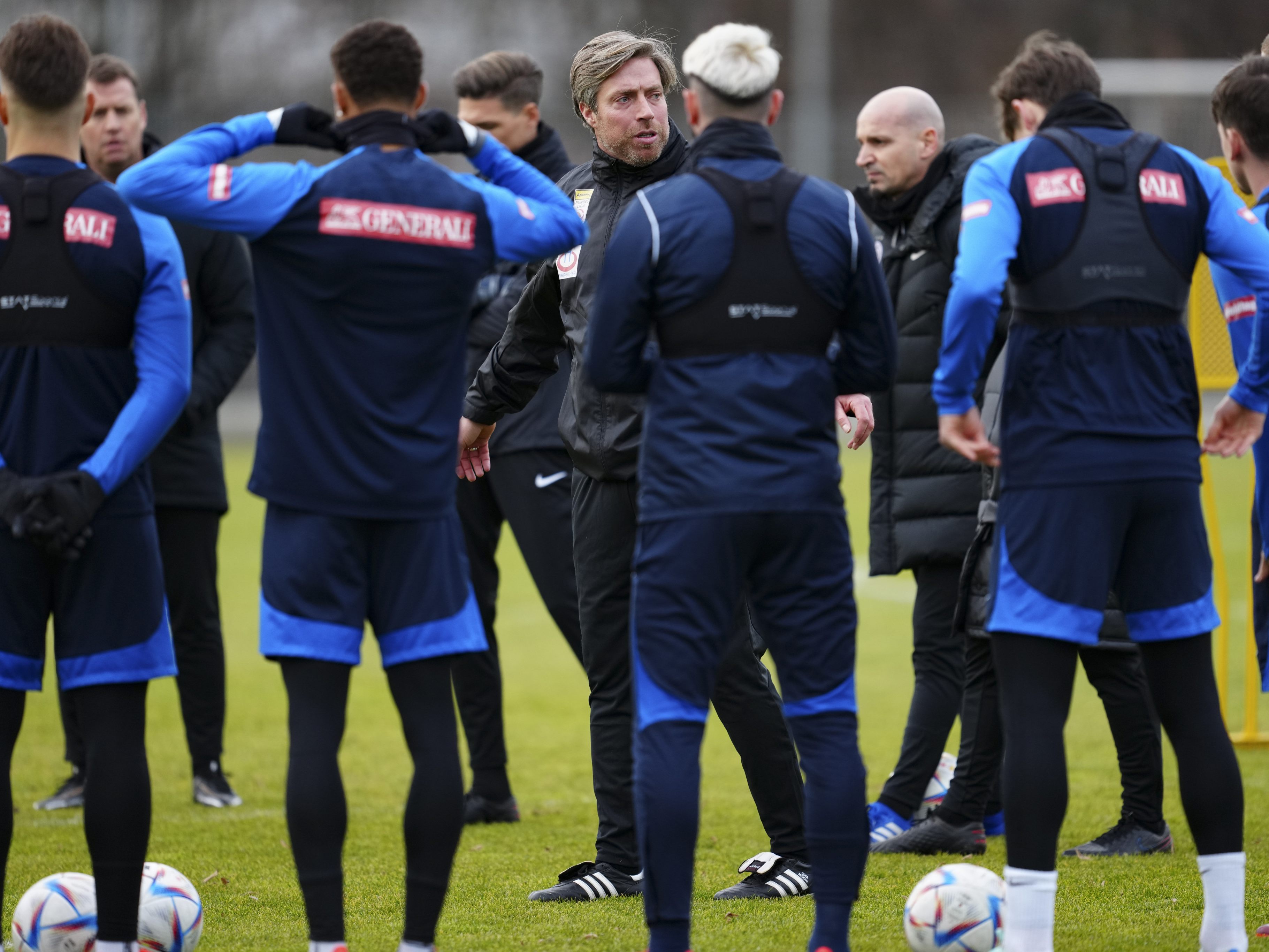 Austria im 1. Test unter Neo-Coach Wimmer nach 3:0 noch 3:4. Austria im 1. Test unter Neo-Coach Wimmer nach 3:0 noch 3:4.