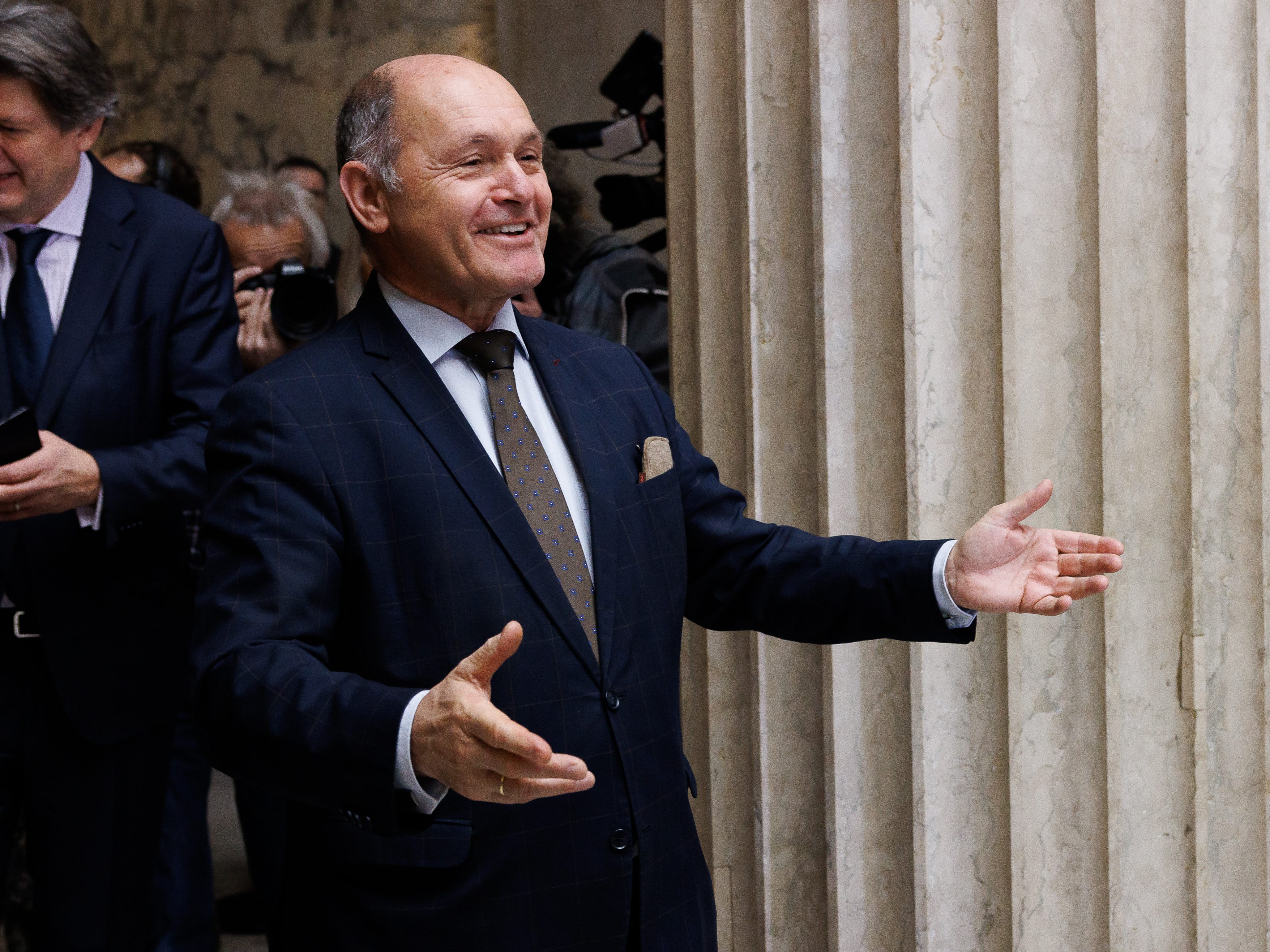 Nationalratspräsident Wolfgang Sobotka (ÖVP) verteidigte Schäuble (CDU) gegen Kritik. Nationalratspräsident Wolfgang Sobotka (ÖVP) verteidigte Schäuble (CDU) gegen Kritik.