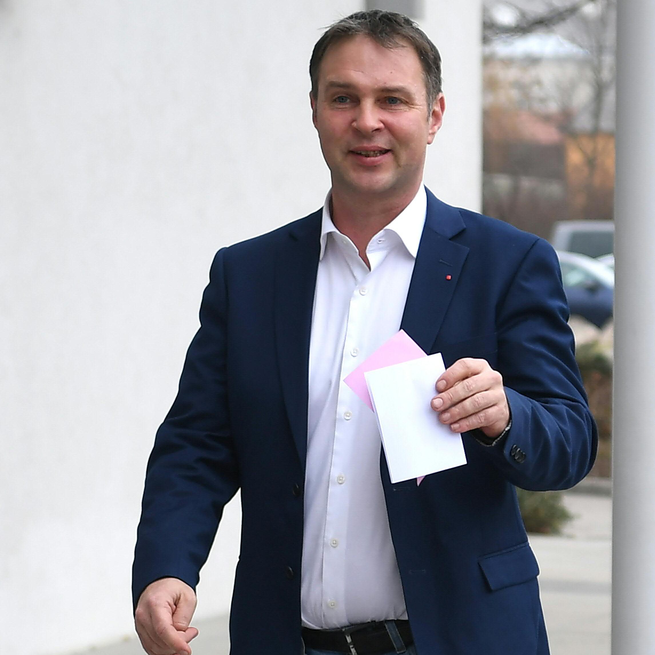 NÖ-Wahl - 3.500 Vorzugsstimmen für Babler in Traiskirchen.