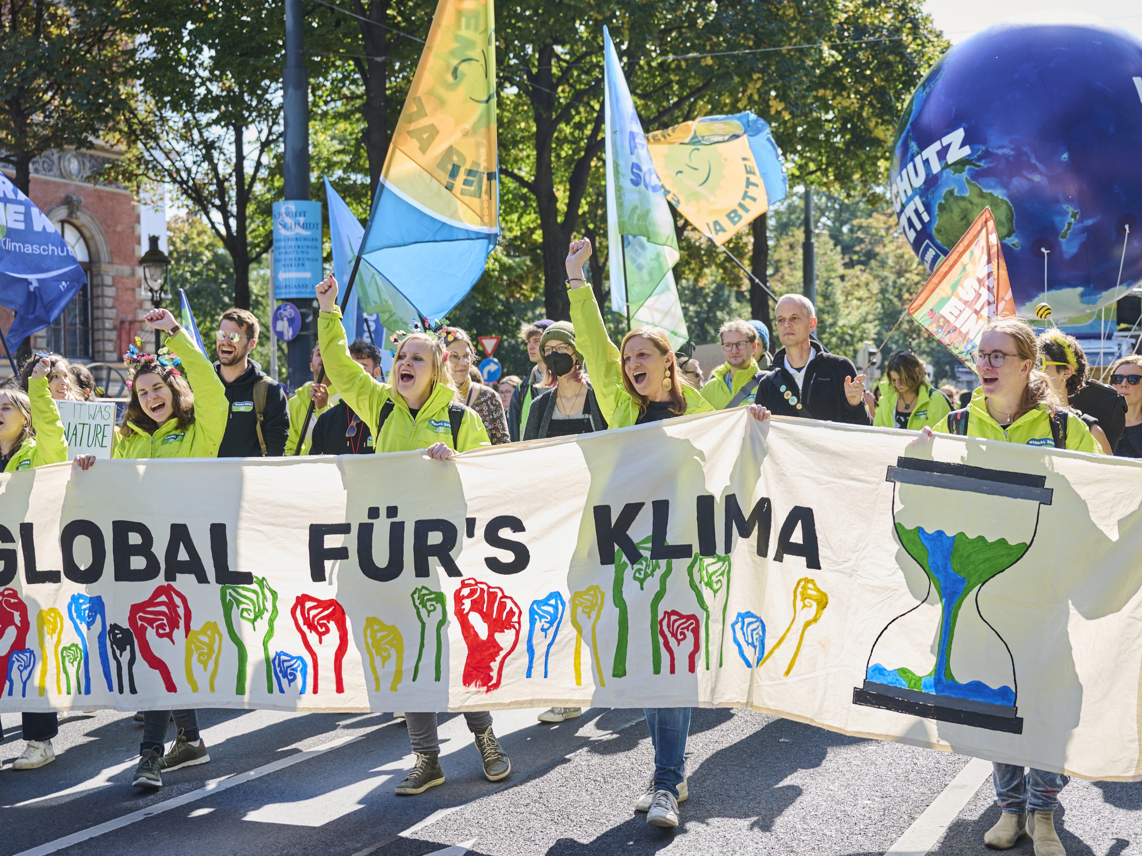 Fridays for Future kündigt neue globale Klimaproteste für März an. Fridays for Future kündigt neue globale Klimaproteste für März an.