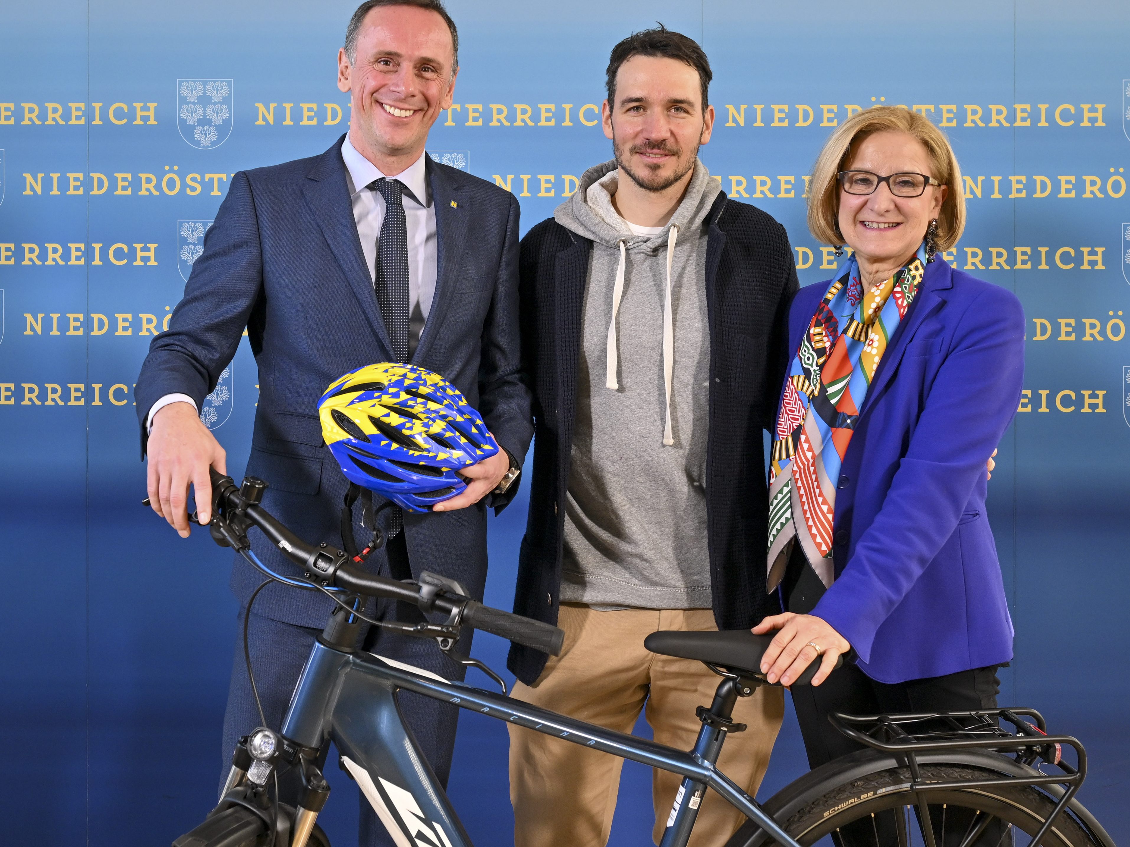 Felix Neureuther wird Rad-Botschafter in Niederösterreich. Felix Neureuther wird Rad-Botschafter in Niederösterreich.