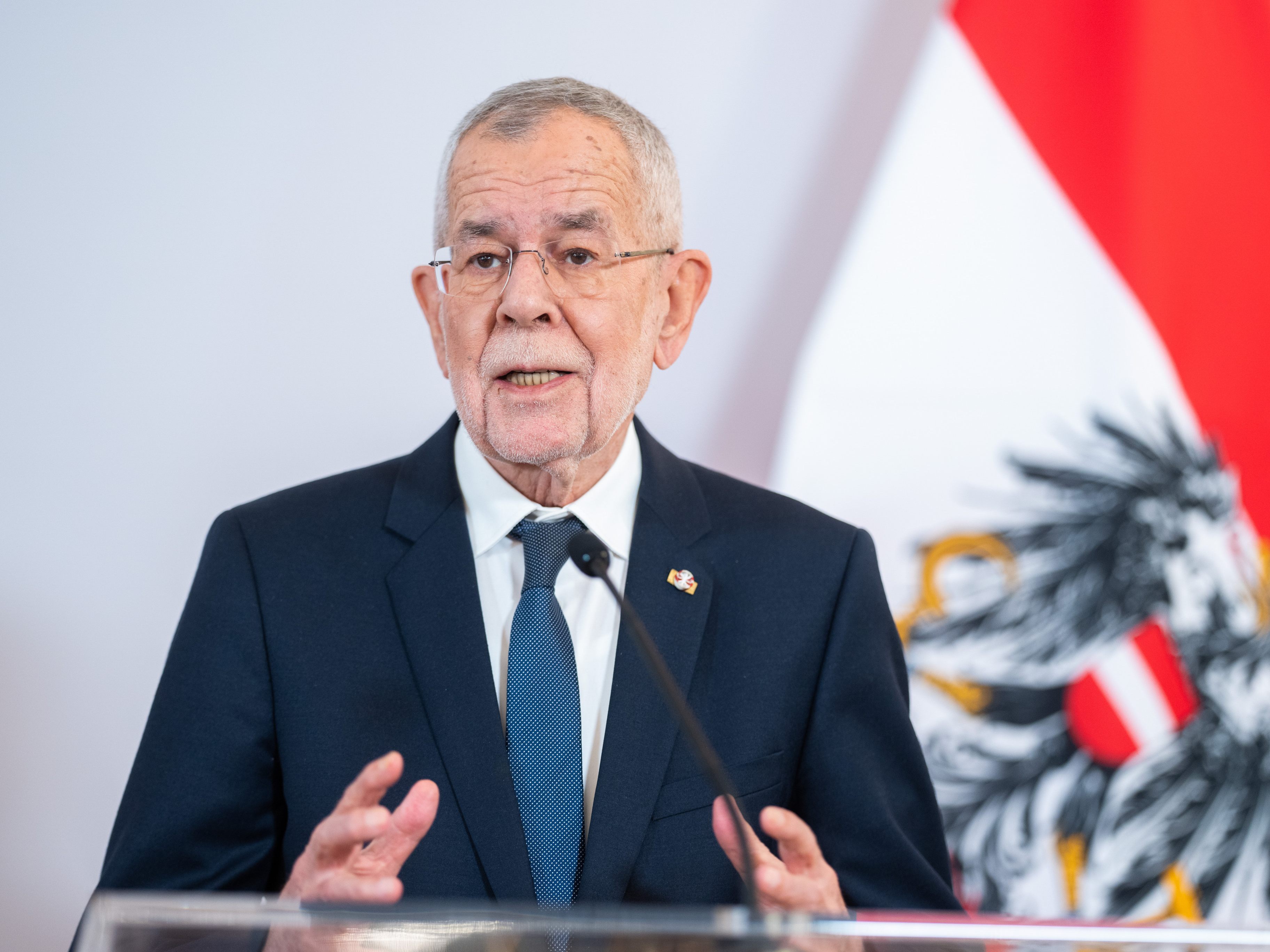 Van der Bellens Angelobung Nummer zwei. Van der Bellens Angelobung Nummer zwei.