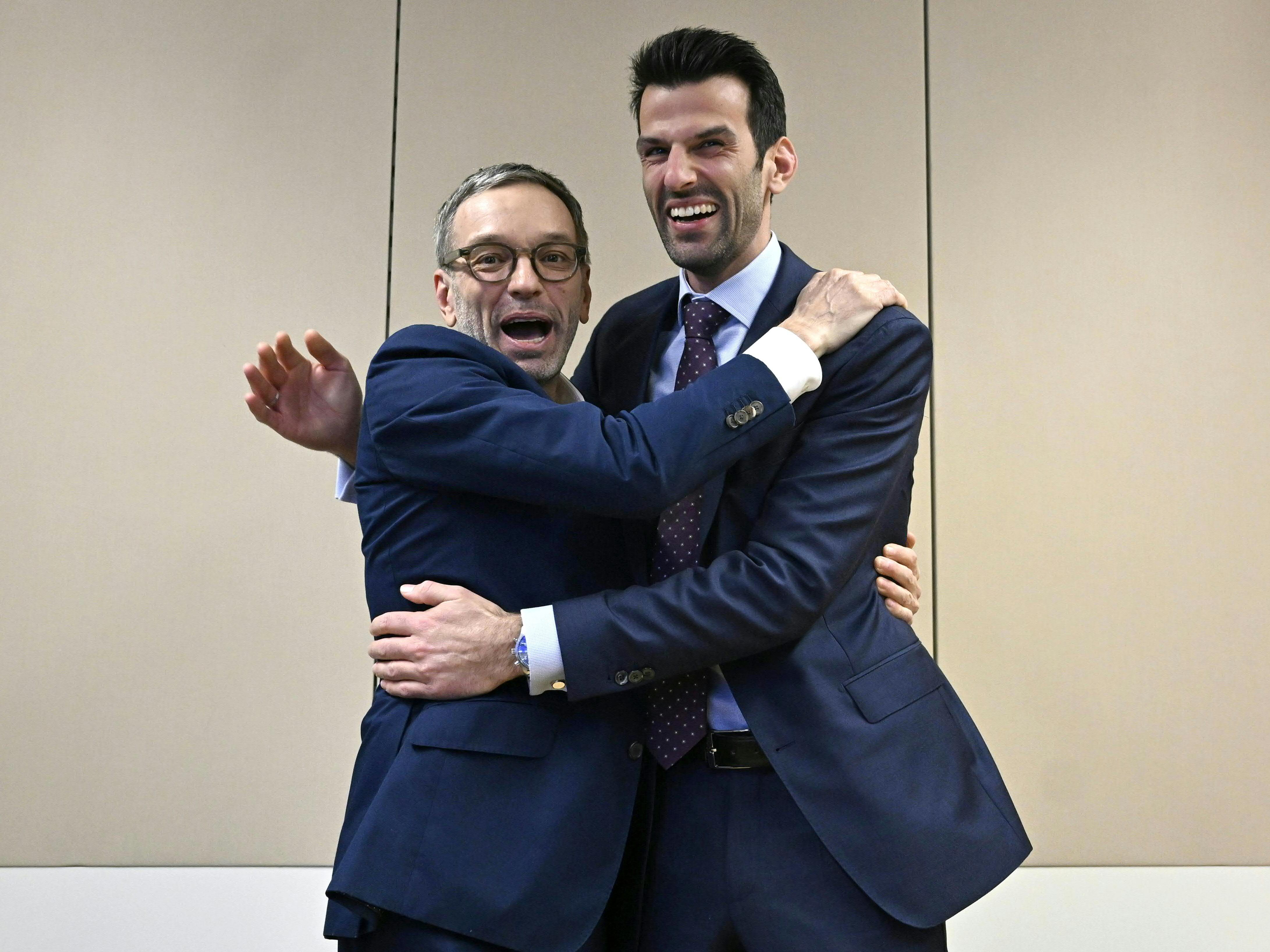 Die ersten Reaktionen zur Landtagswahl in NÖ nach der Hochrechnung. Die ersten Reaktionen zur Landtagswahl in NÖ nach der Hochrechnung.