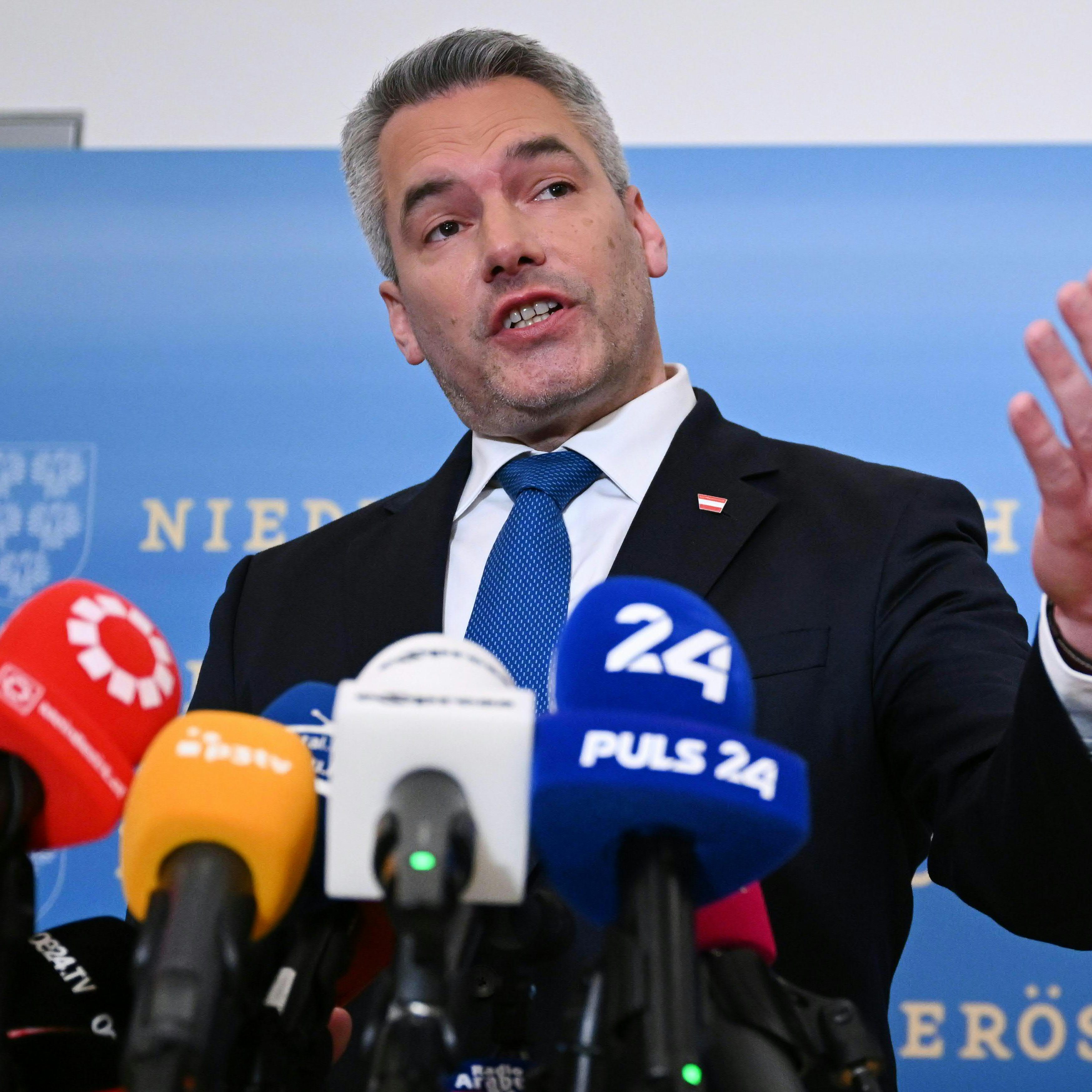 Kanzler Nehammer macht ein Krisen-Gemengelage für die Verluste der ÖVP NÖ verantwortlich.