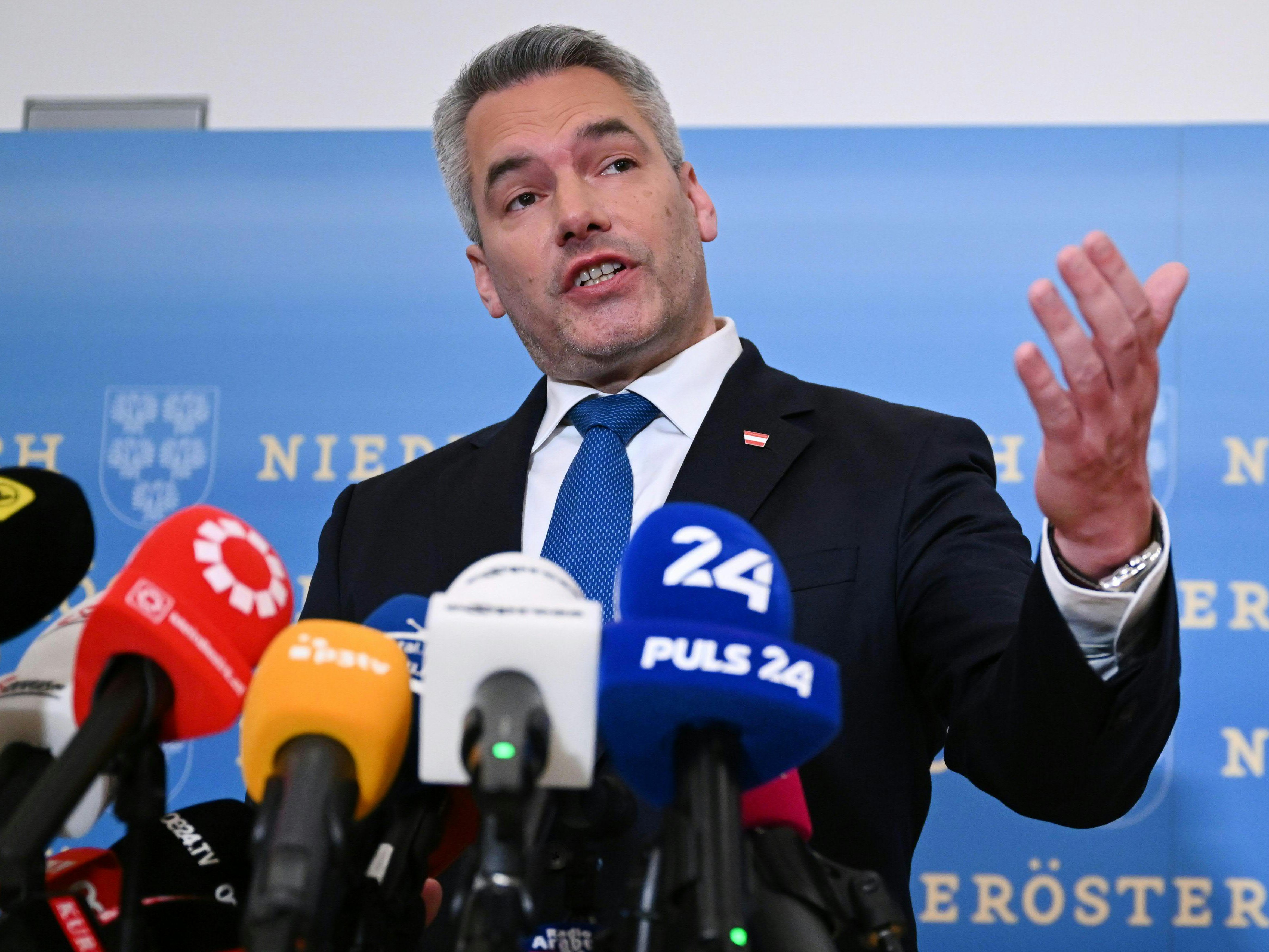 Kanzler Nehammer macht ein Krisen-Gemengelage für die Verluste der ÖVP NÖ verantwortlich. Kanzler Nehammer macht ein Krisen-Gemengelage für die Verluste der ÖVP NÖ verantwortlich.