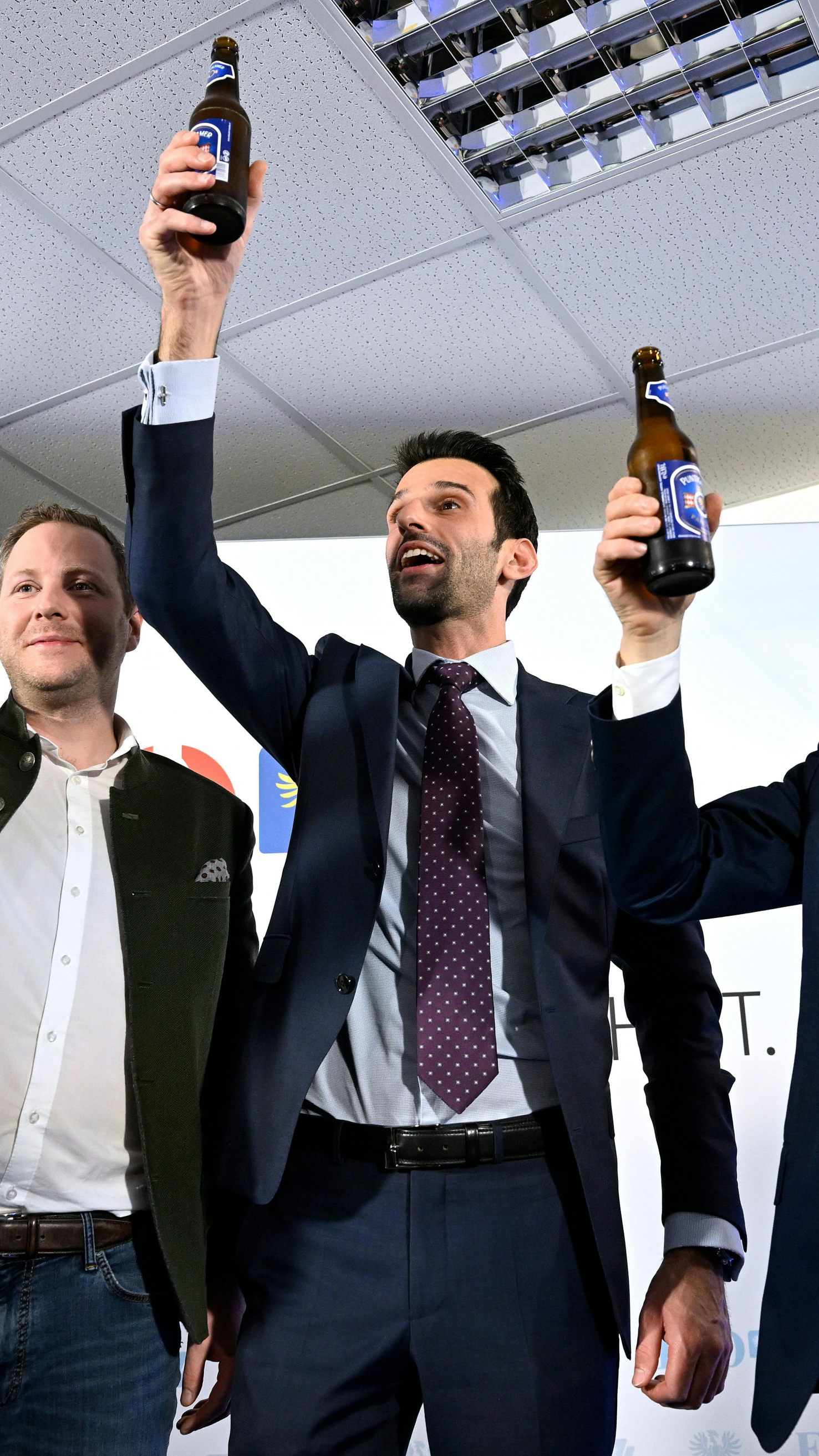 So feierten die Parteien nach der Landtagswahl in Niederösterreich.