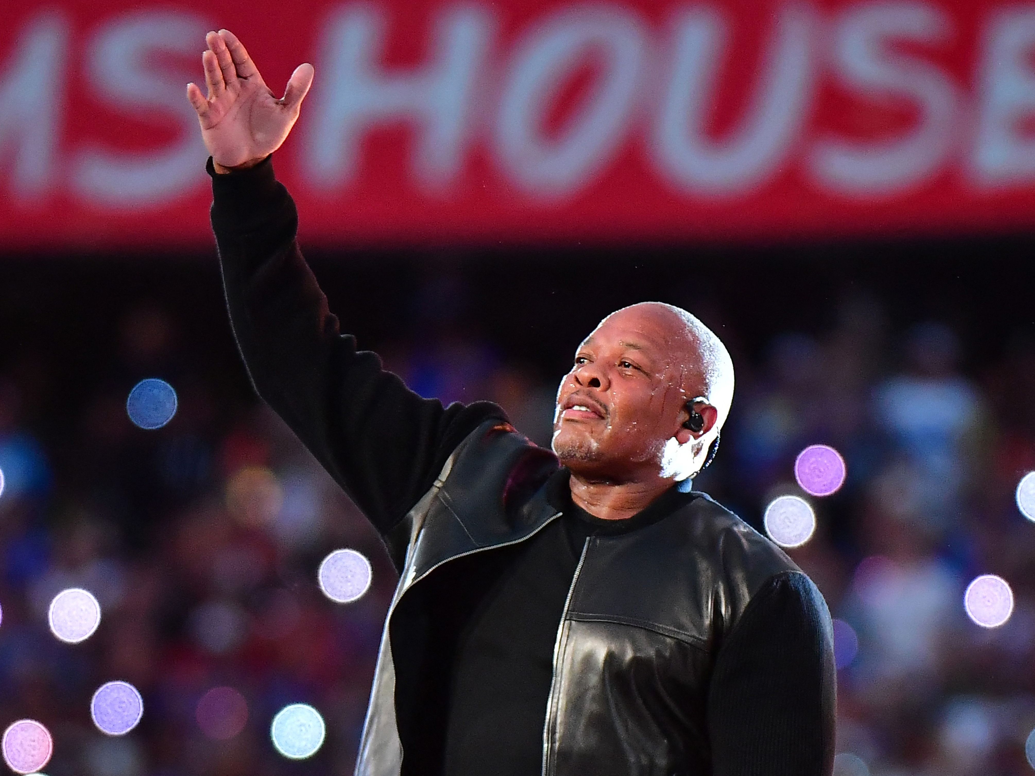 Dr. Dre ist einer der erfolgreichsten Rapper seiner Generation. Dr. Dre ist einer der erfolgreichsten Rapper seiner Generation.