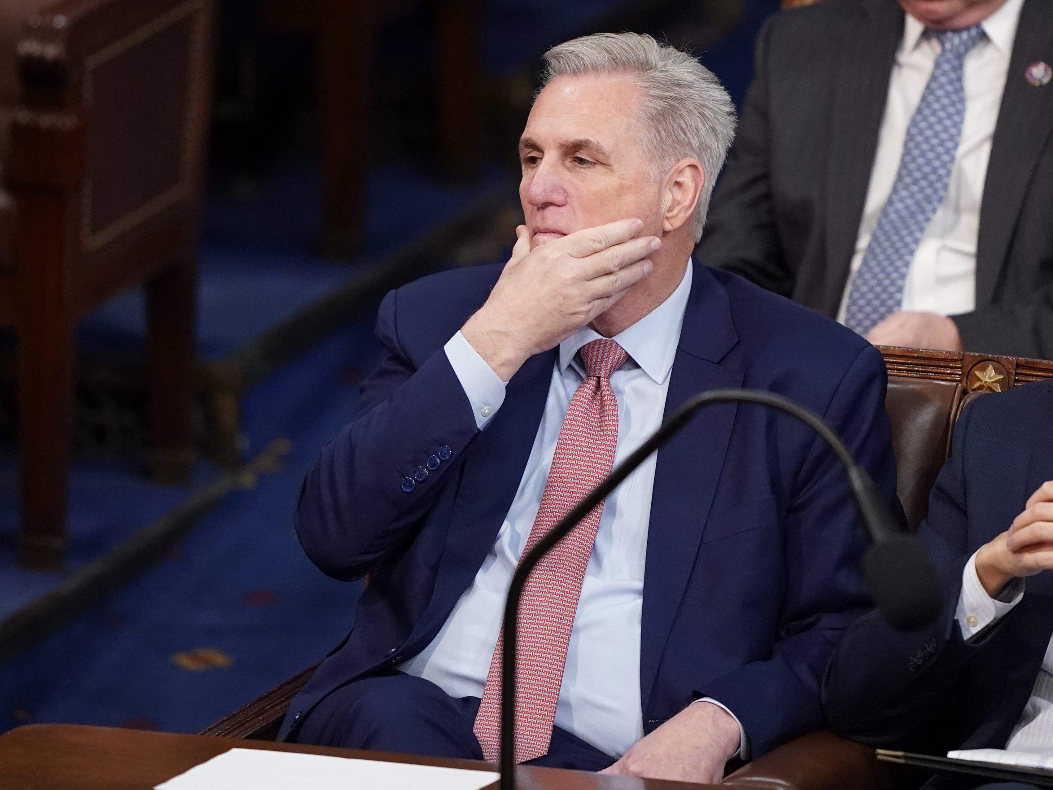 Der Republikaner Kevin Mccarthy verfehlte in drei Wahlgängen zum Sprecher im US-Repräsentantenhaus die benötigte Mehrheit. Der Republikaner Kevin Mccarthy verfehlte in drei Wahlgängen zum Sprecher im US-Repräsentantenhaus die benötigte Mehrheit.