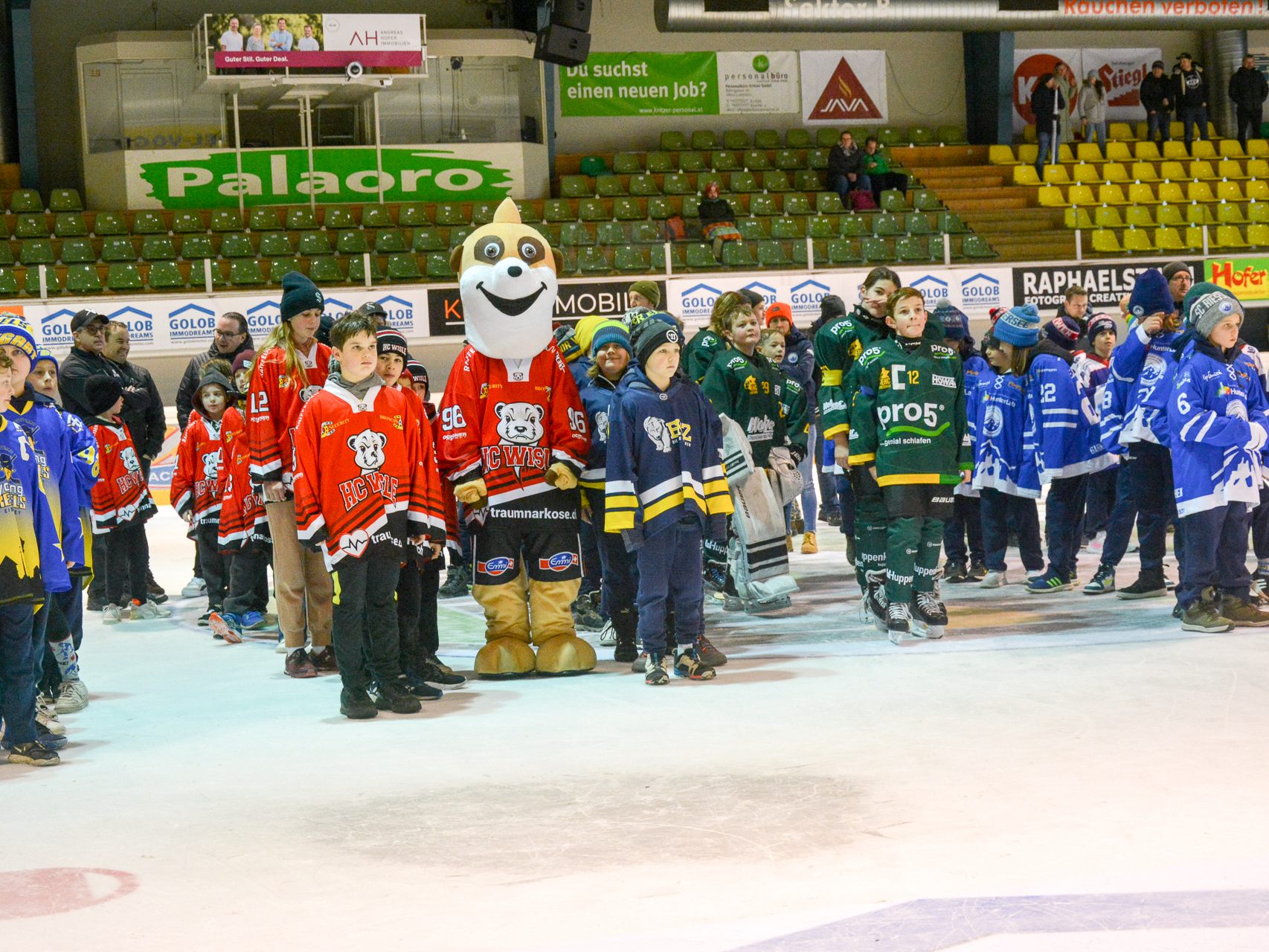Am Wochenende fand in Lustenau zum ersten Mal seit den 90er Jahren ein internationales Eishockey-Nachwuchsturnier statt.