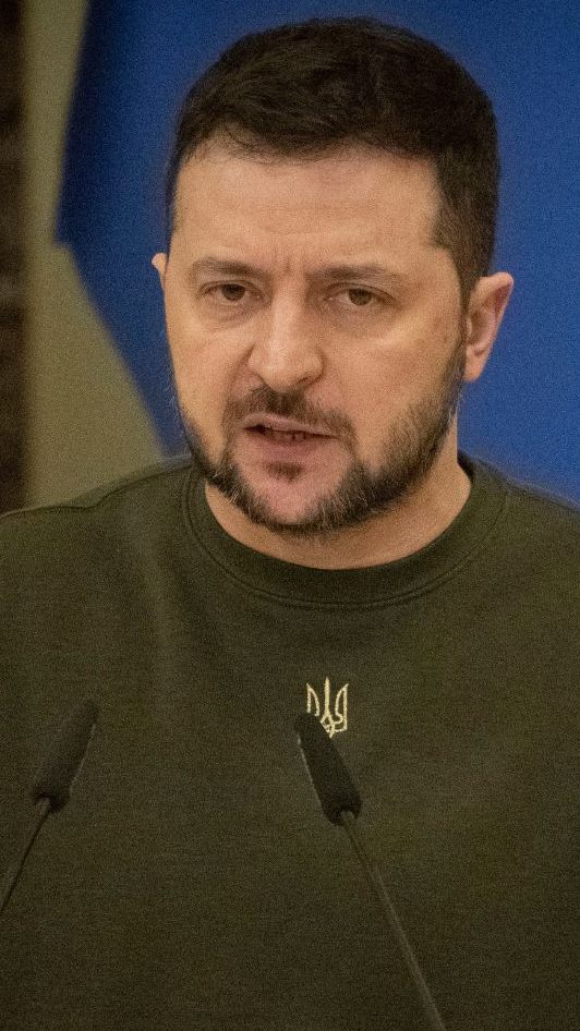 Der ukrainische Präsident Selenskyj verhängt neue Sanktionen.