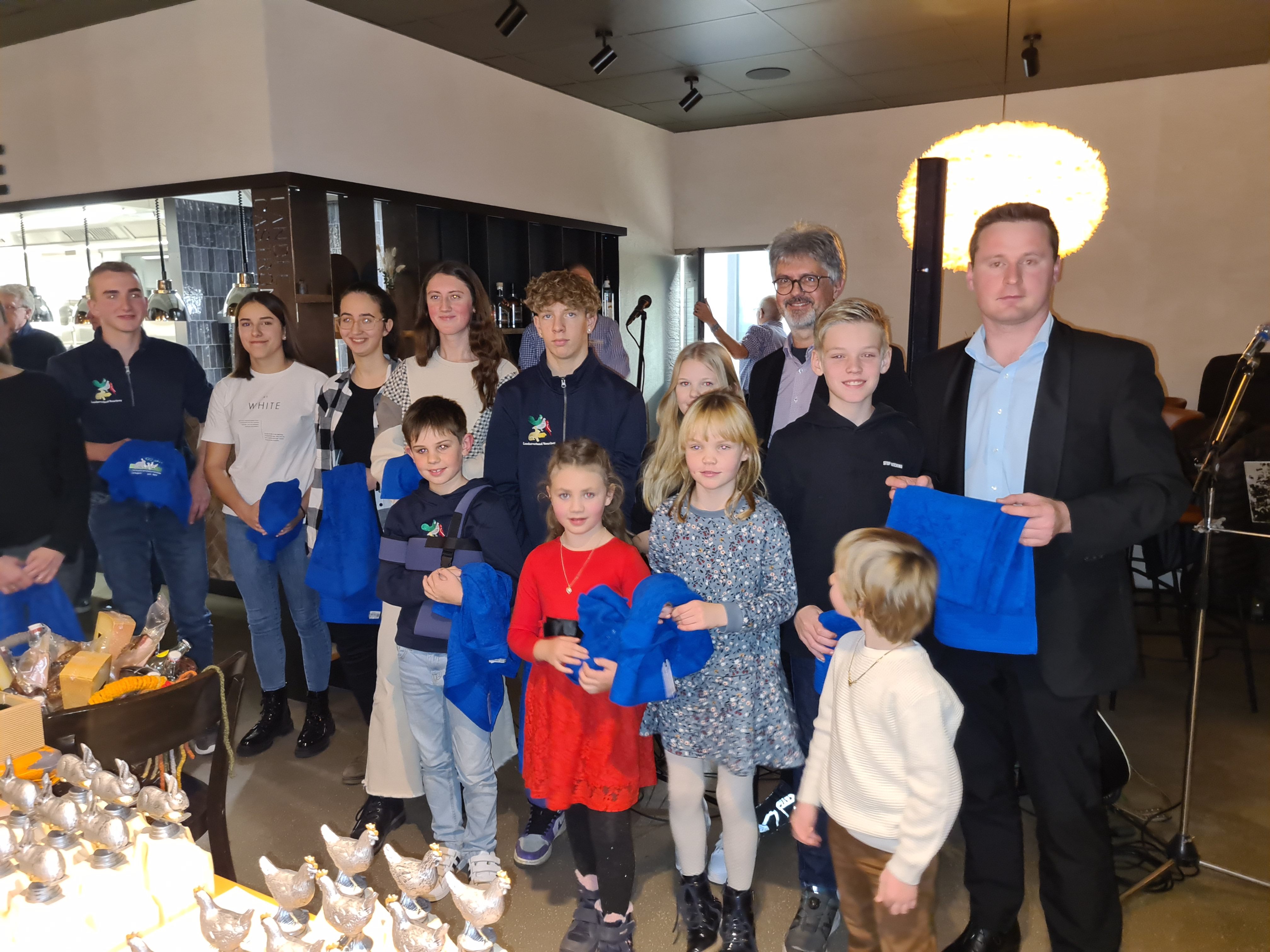 Bei der Landesschau wurde kürzlich die erfolgreiche Jugend des Kleintierzuchtvereines Dornbirn ausgezeichnet. Bei der Landesschau wurde kürzlich die erfolgreiche Jugend des Kleintierzuchtvereines Dornbirn ausgezeichnet.