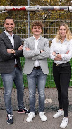 Das Team von FanInvest: Christoph Högler, BA MA; Martin Pressnitz, BA; Nina Horak, BA MMA; Mag. Gunther Hackl; Mag. Markus Friessnegg (v.l.n.r.)