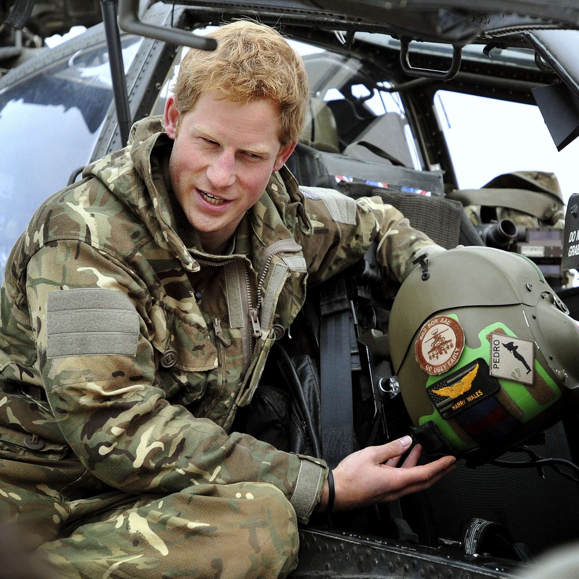 Prinz HArry bei seinem Einsatz als Hubschrauberpilot in Afghanistan im Jahr 2012.
