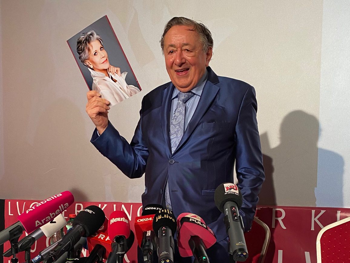 Jane Fonda wird Richard Lugners Begleitung für den Wiener Opernball. Jane Fonda wird Richard Lugners Begleitung für den Wiener Opernball.