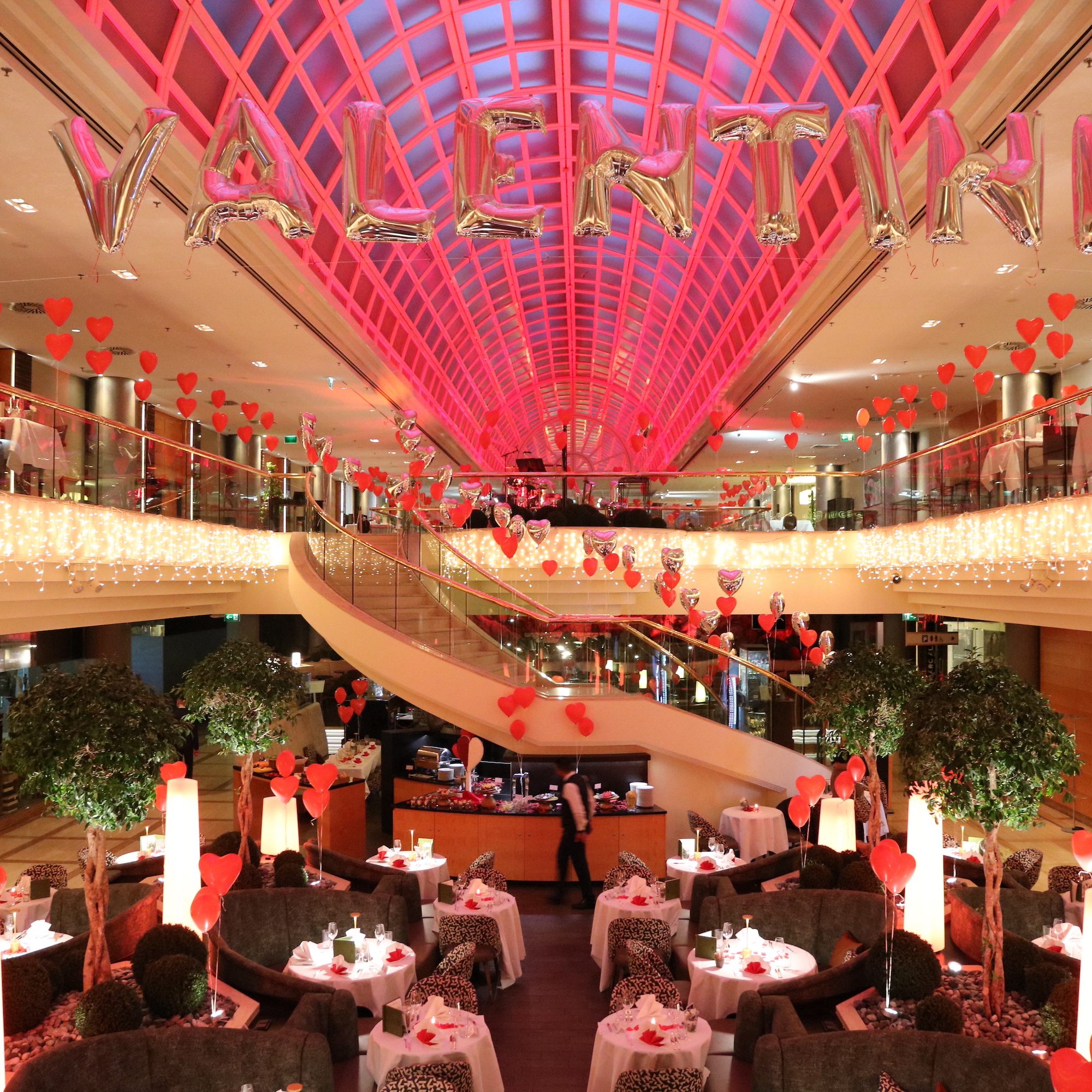 Das Vienna Marriott Hotel bietet am Valentinstag kulinarische Höhenflüge und Live-Musik.