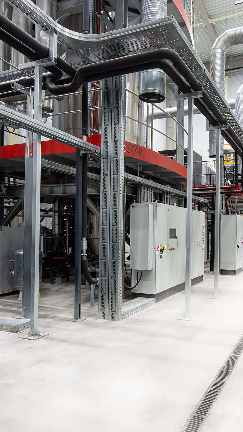 Das Joint Venture PET Recycling Team Targu Mures produziert im neuen Werk auf Basis von Flaschen aus haushaltsnaher Sammlung recyceltes PET-Granulat zur Herstellung neuer Preforms und Flaschen.