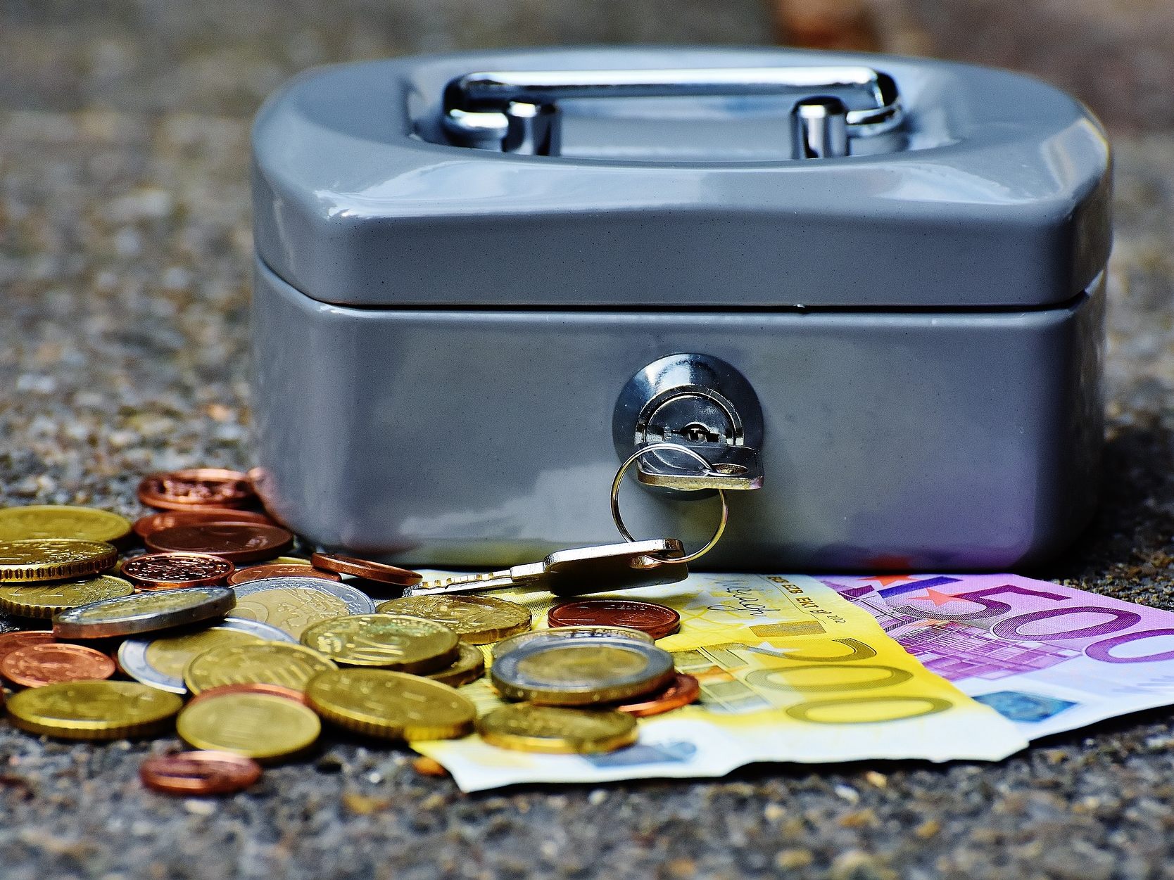 Trotz der Inflation bleibt die Bereitschaft zu Spenden bei den Österreichern gleich.