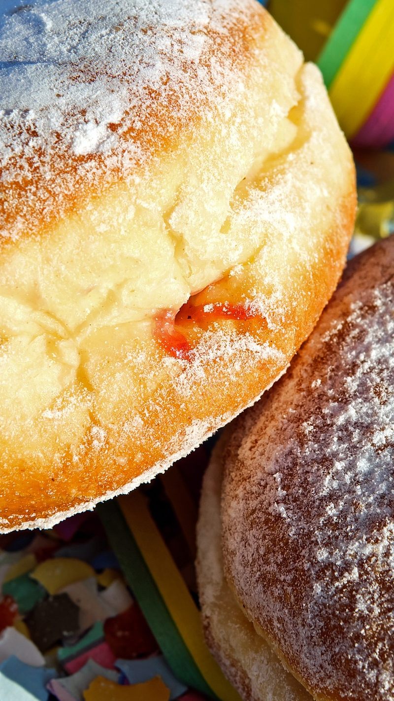 Vier Pfoten kritisiert die fehlende Kennzeichnung von Eiern in Faschingskrapfen aus Wien und Umgebung.