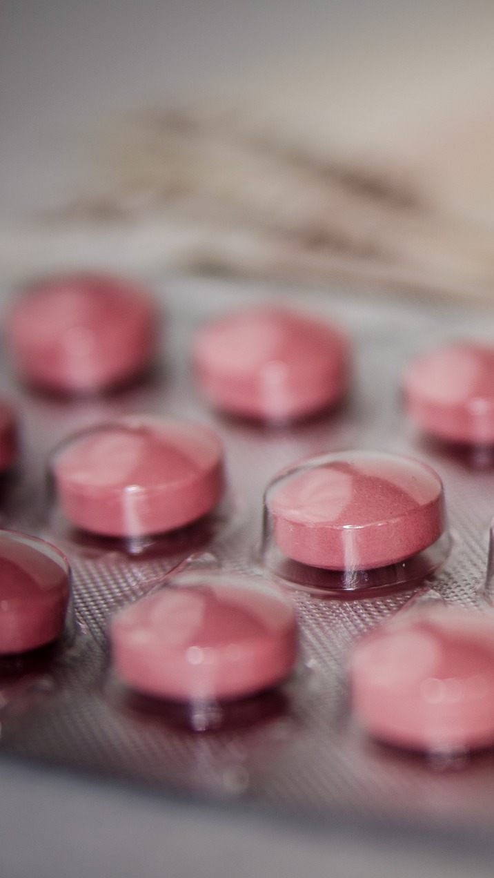 Die Wirkung von Schmerztabletten kann mit einem einfachen Trick schneller eintreten.