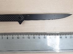 Eine Gruppe Jugendlicher wurde am Praterstern mit diesem Messer bedroht. Eine Gruppe Jugendlicher wurde am Praterstern mit diesem Messer bedroht.