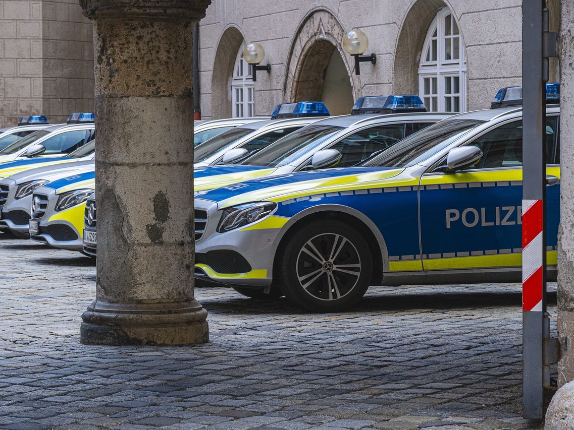 Terror-Verdächtige in Deutschland planten Silvester-Anschlag. Terror-Verdächtige in Deutschland planten Silvester-Anschlag.