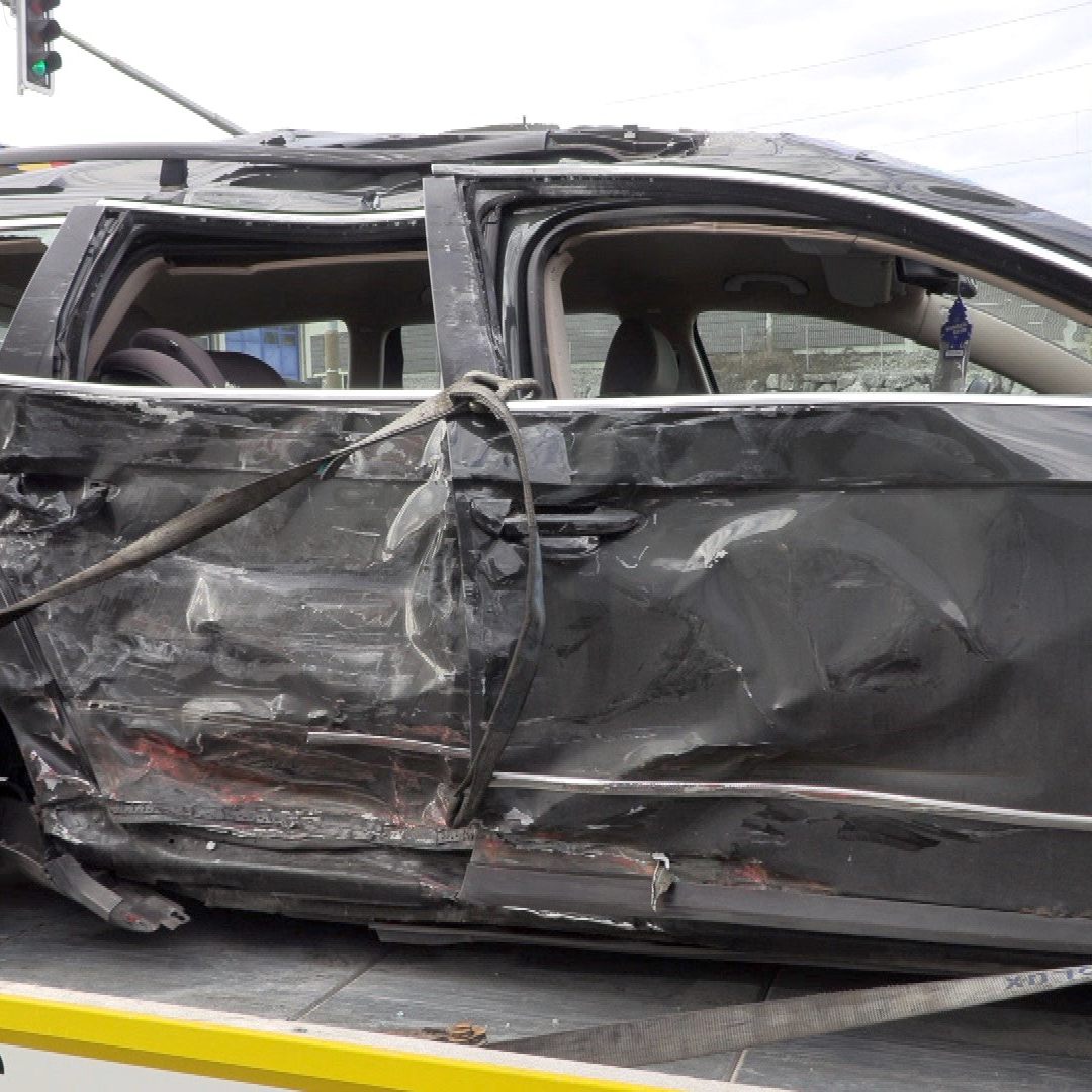 Pkw wurde schwer beschädigt