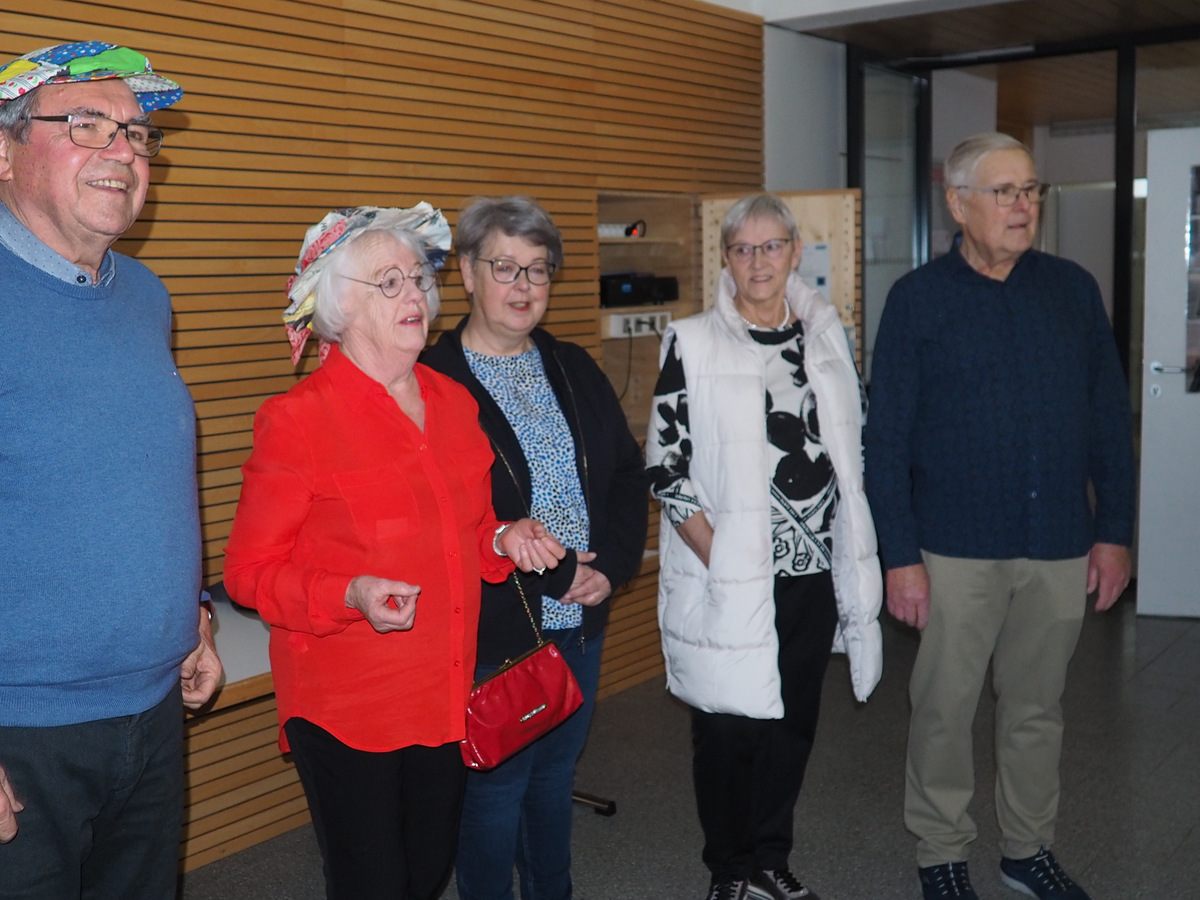 Der Vorstand in Faschingsstimmung Der Vorstand in Faschingsstimmung