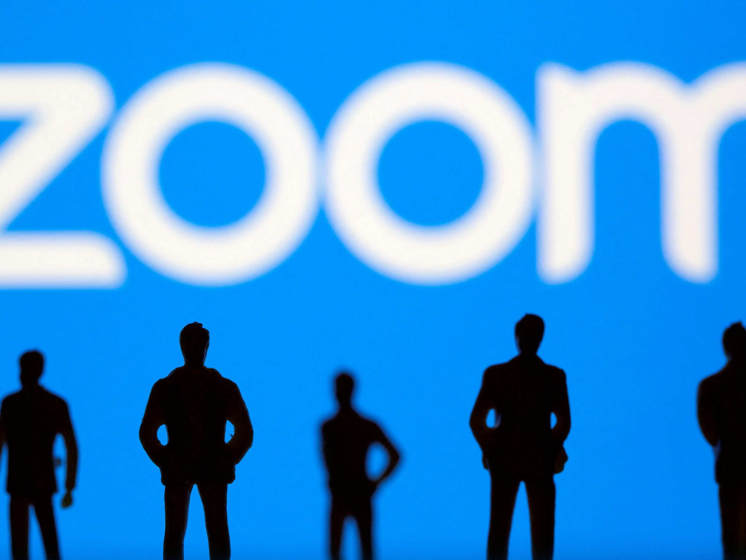 Der IT-Konzern Zoom Video kündigt rund 1.300 Mitarbeiter. Der IT-Konzern Zoom Video kündigt rund 1.300 Mitarbeiter.