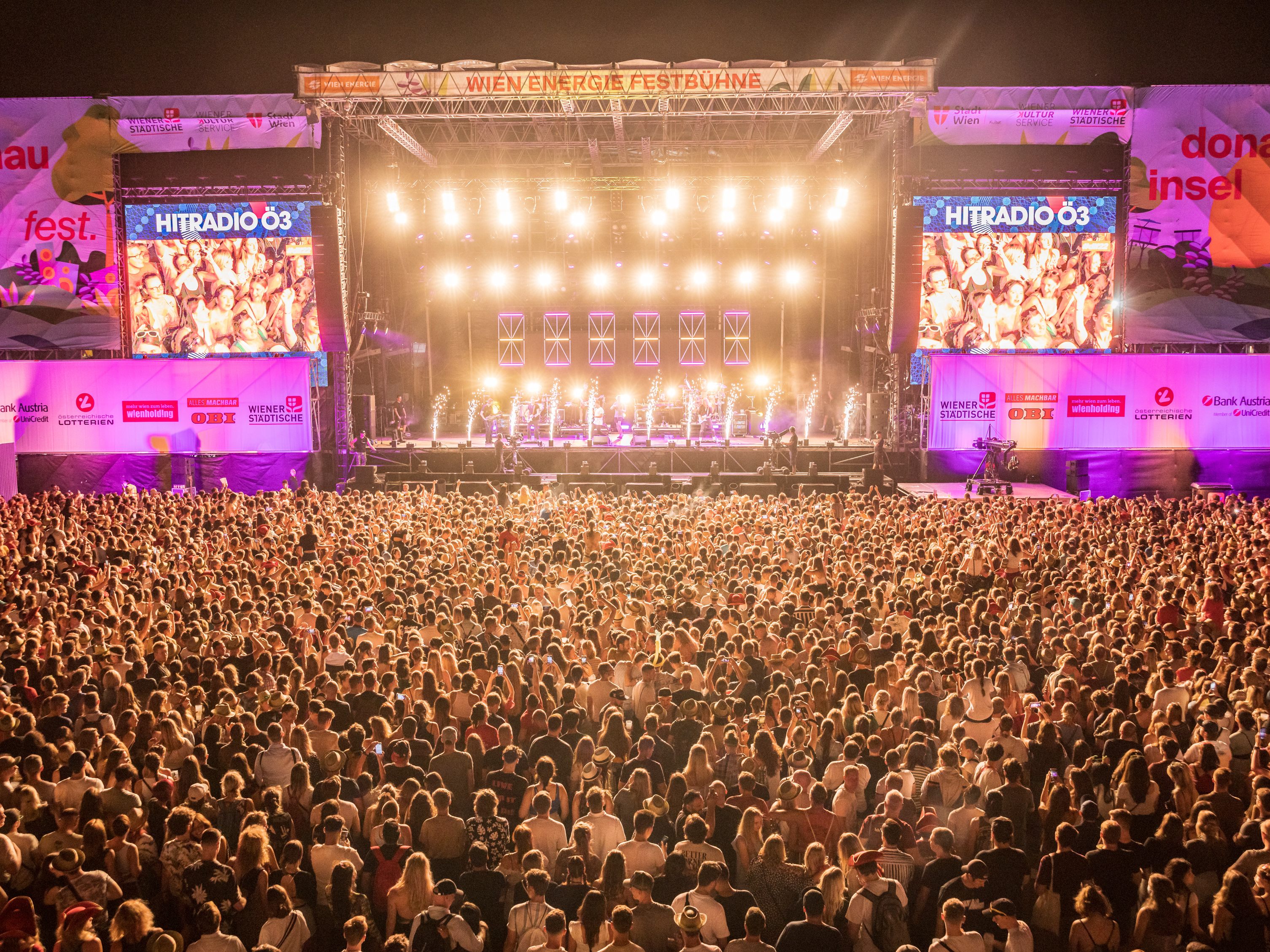 Das Wiener Donauinselfest 2023 sucht Österreichs Nachwuchstalente. Das Wiener Donauinselfest 2023 sucht Österreichs Nachwuchstalente.