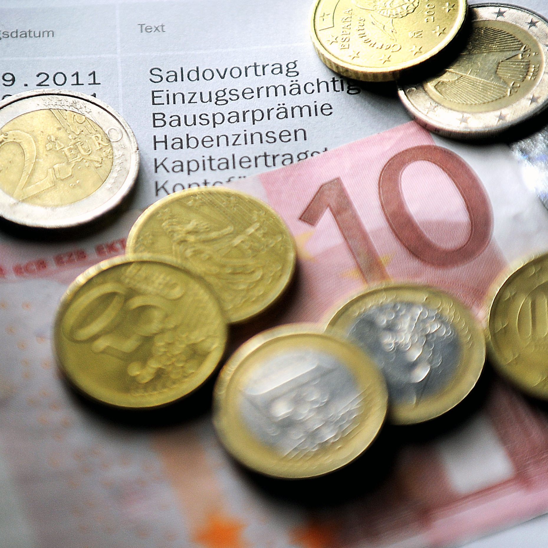 Bausparer und Sparkonten locken wieder mit höheren Zinsen.