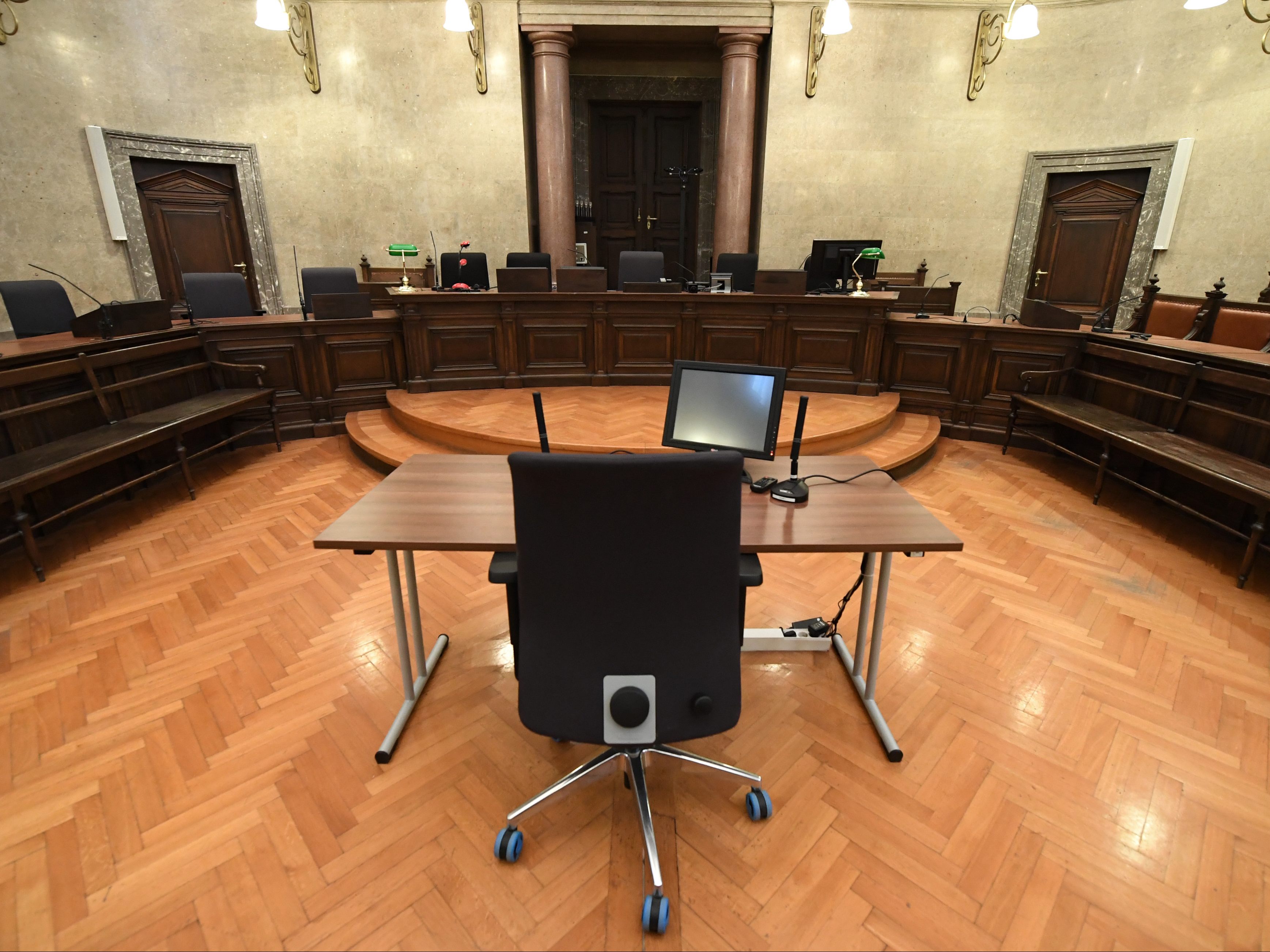 Nach dem Fall der sexuellen Belästigung in der Wiener U3 wurde ein 28-Jähriger zu Monaten Haft verurteilt. Nach dem Fall der sexuellen Belästigung in der Wiener U3 wurde ein 28-Jähriger zu Monaten Haft verurteilt.