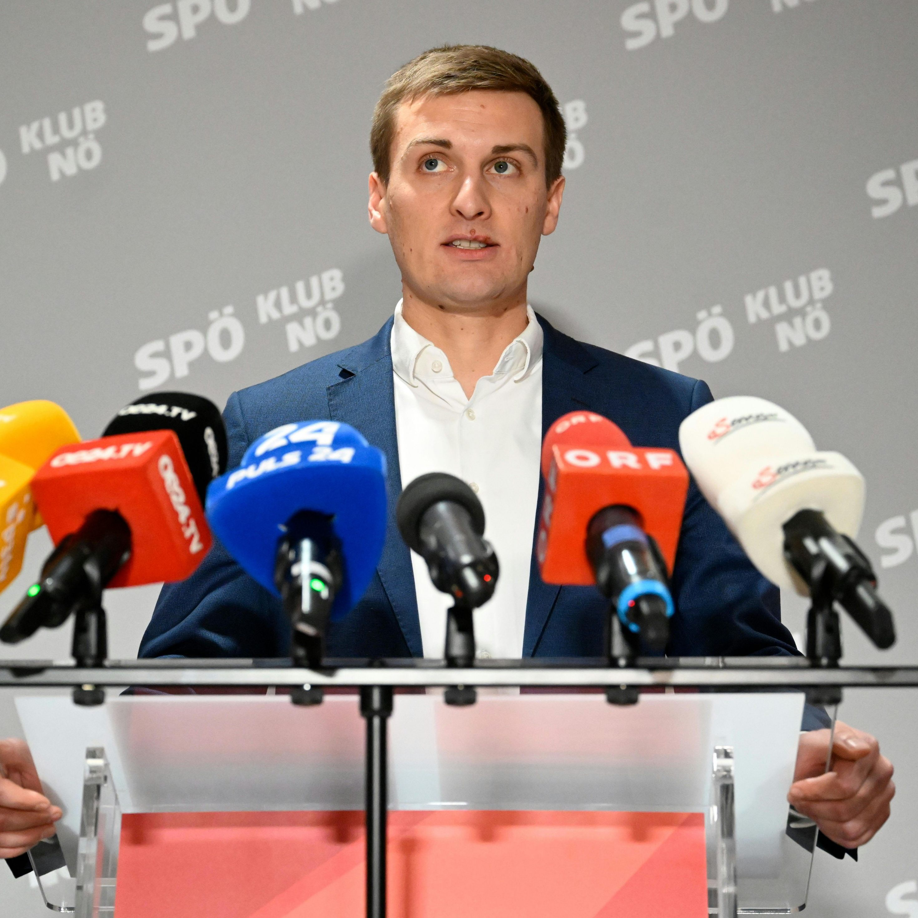 Für die SPÖ leitet der designierte Landesparteivorsitzende Sven Hergovich die Verhandlungen.