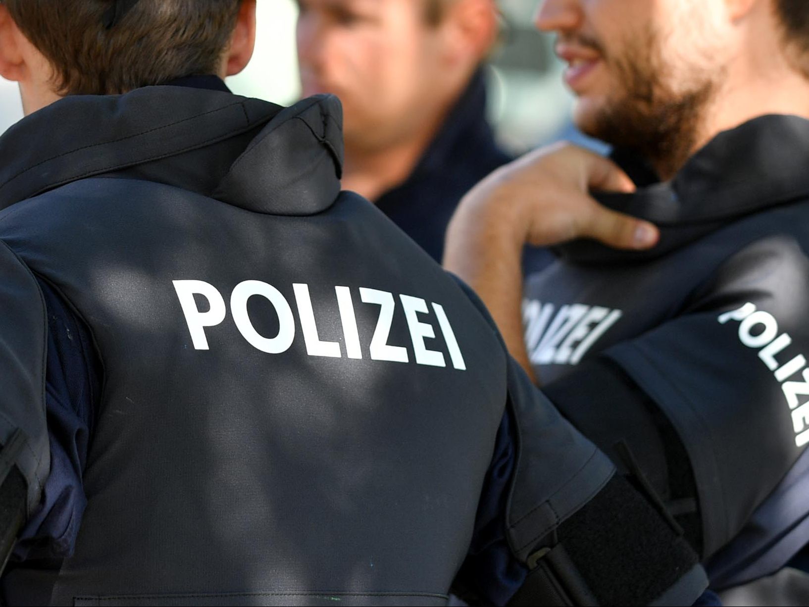 Ein Unbekannter verletzte einen 25-Jährigen in Wien-Favoriten mit dem Messer.