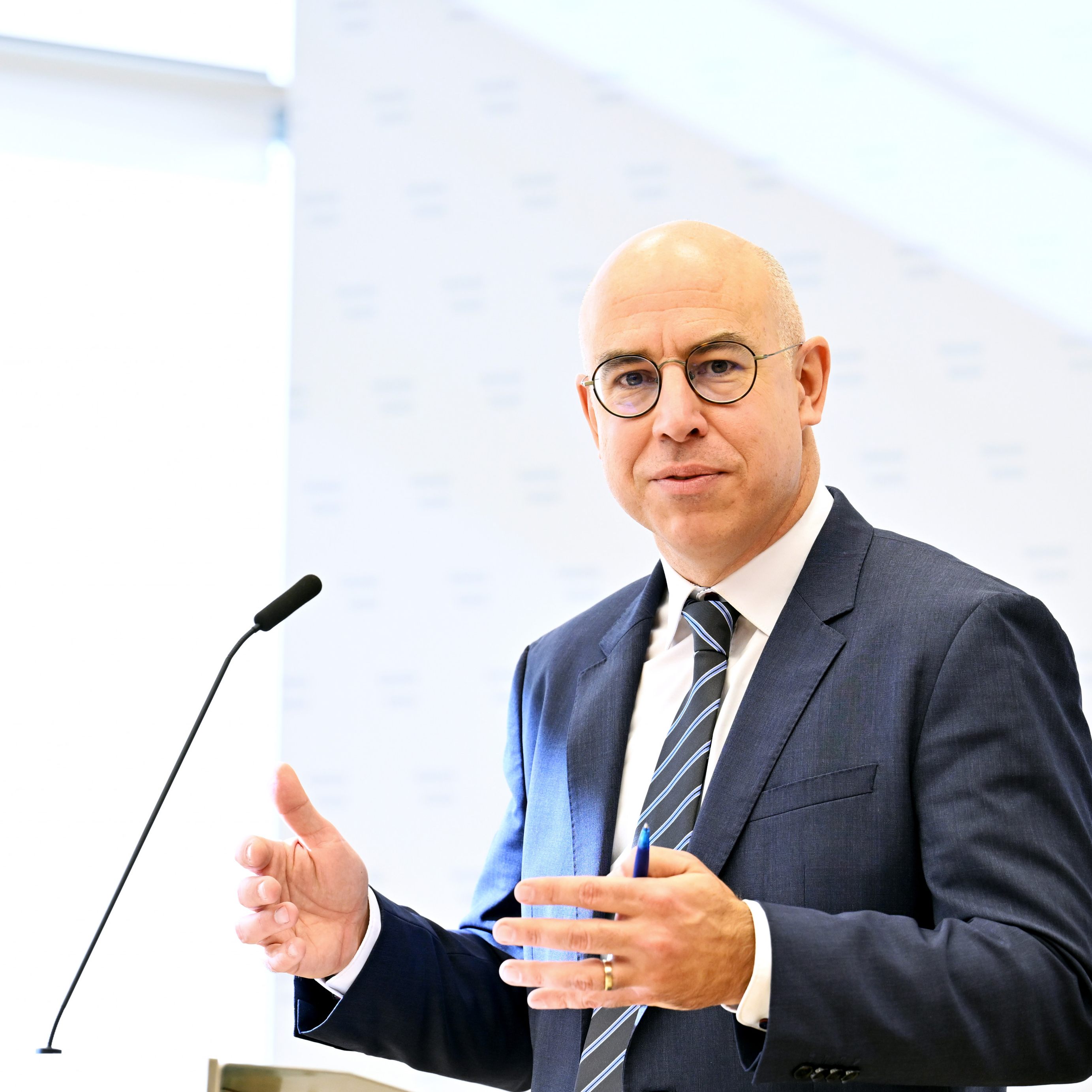 Für Felbermayr ist entscheidend, dass der deutschsprachige Raum gemeinsam nach Lösungenbeim Fachkräftemangel sucht.