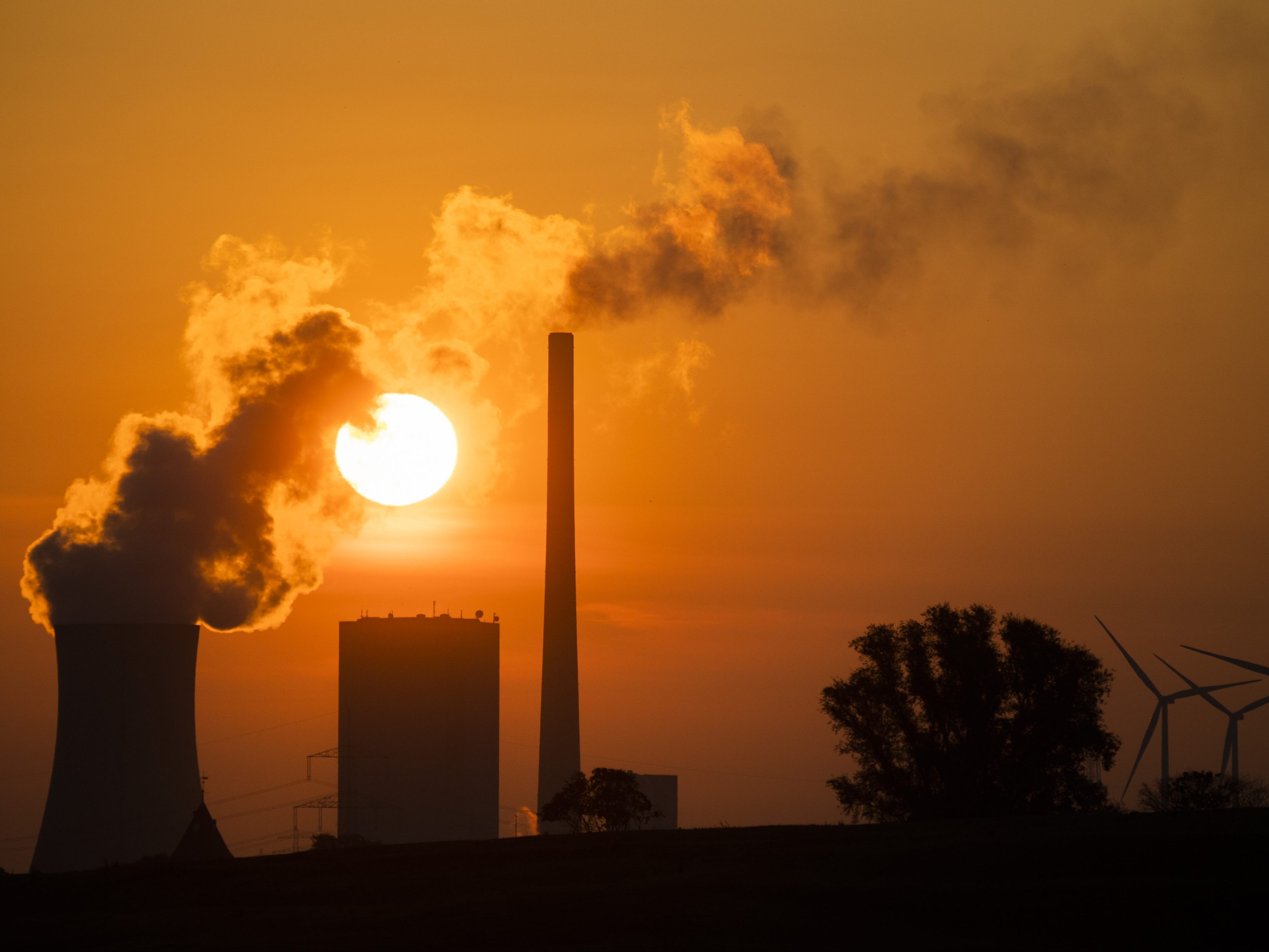 Laut einer deutschen Studie, sind die Klimaziele von einer Begrenzung des Temperaturanstieges auf 1,5 Grad, unrealistisch. Laut einer deutschen Studie, sind die Klimaziele von einer Begrenzung des Temperaturanstieges auf 1,5 Grad, unrealistisch.