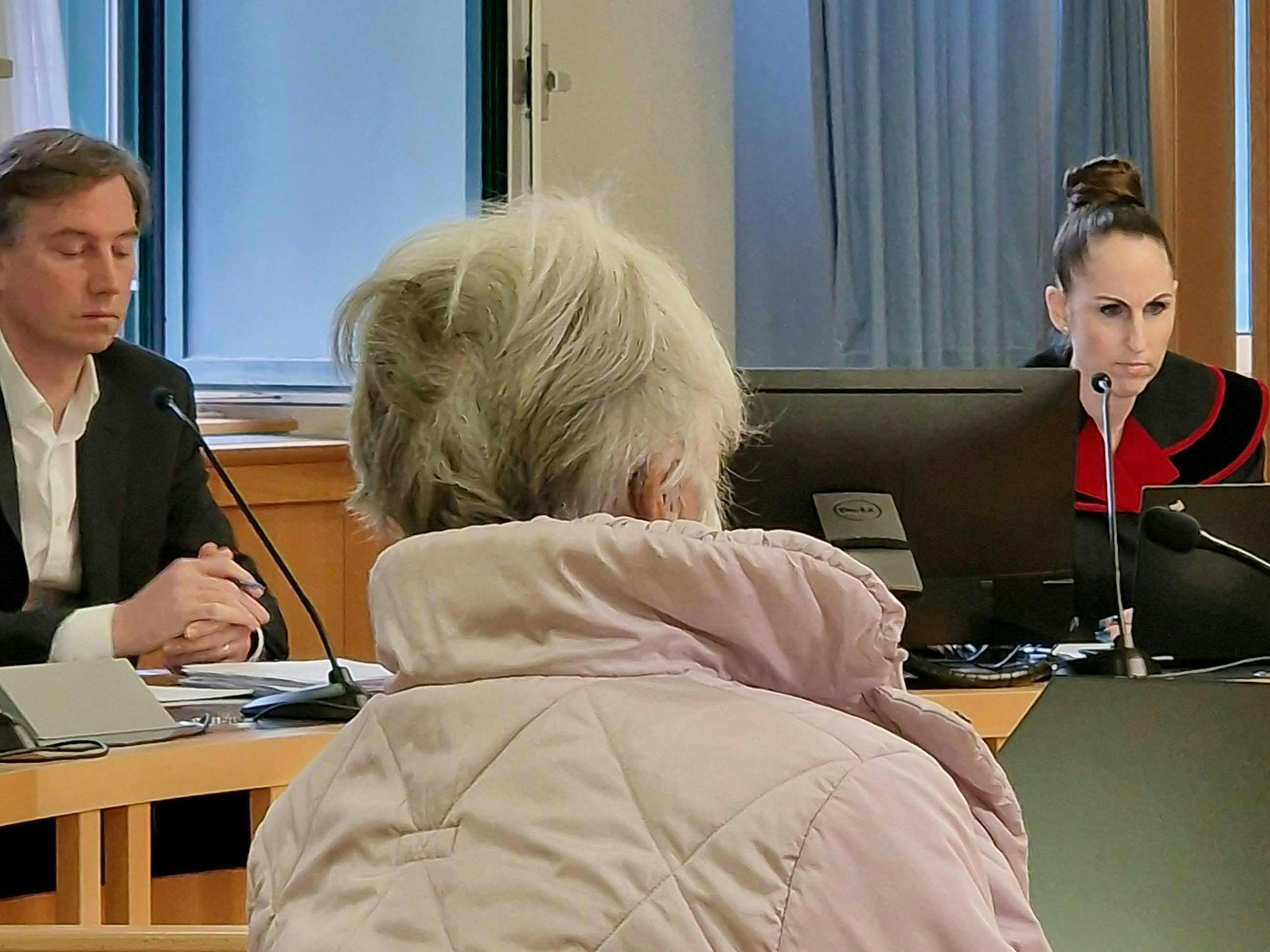 Eine 91-jährige Wienerin wurde wegen Mordes zu 12 Jahren Haft verurteilt.