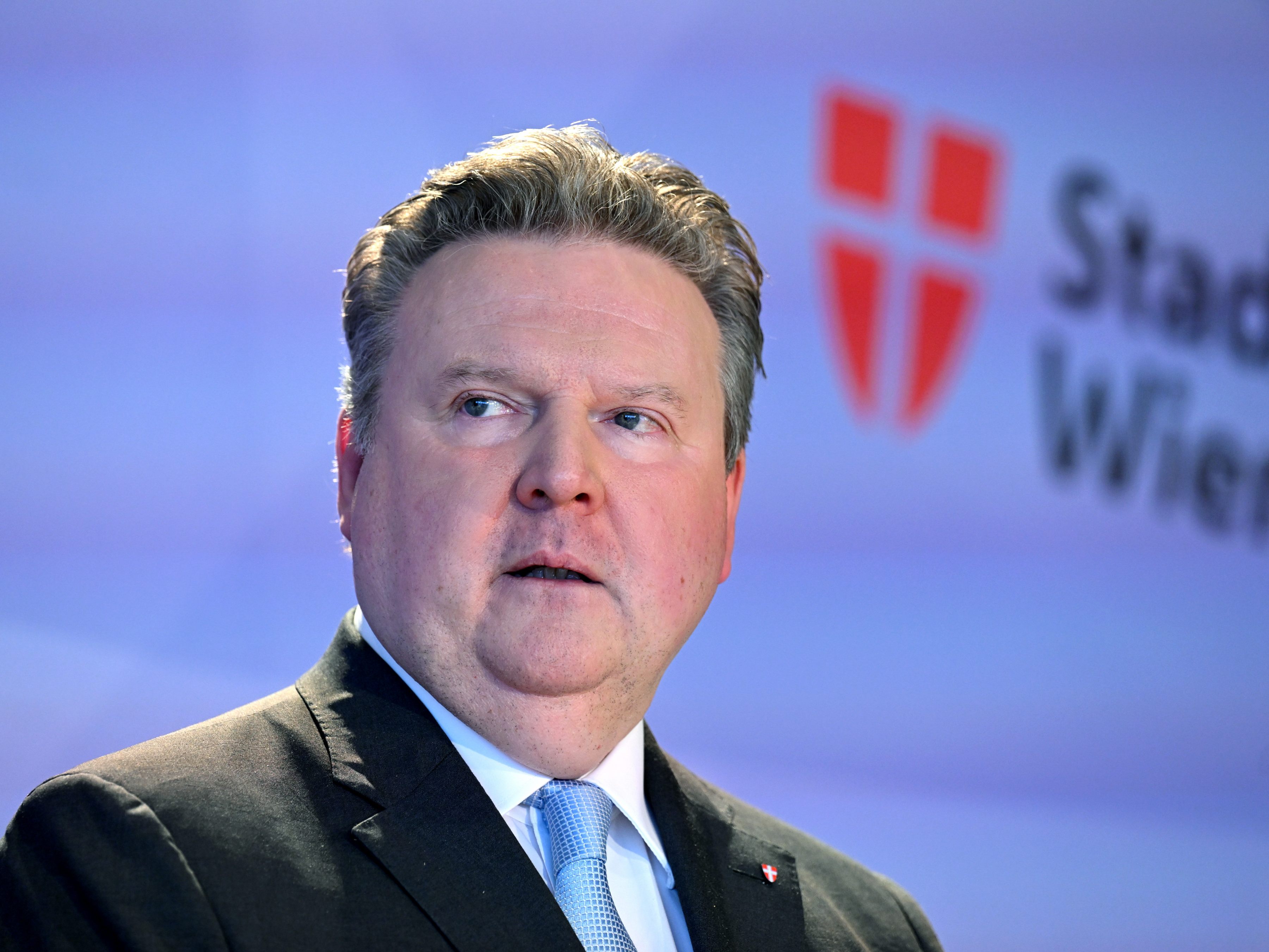 Wiens Bürgermeister Michael Ludwig kritiserte die Aussagen von Waldhäusl zum Thema Asyl. Wiens Bürgermeister Michael Ludwig kritiserte die Aussagen von Waldhäusl zum Thema Asyl.