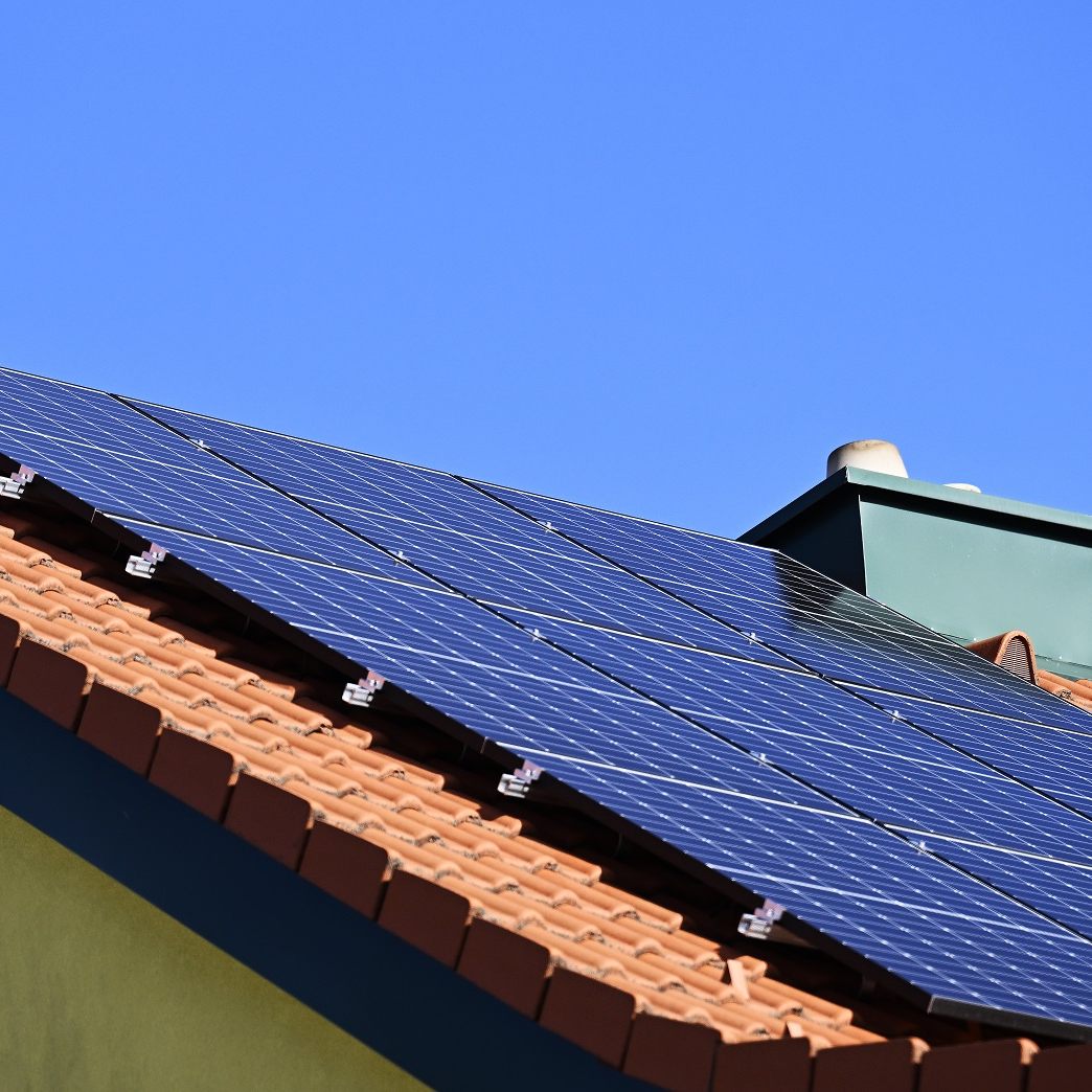 Gewessler will Mehrwertsteuer auf Photovoltaikanlagen streichen.