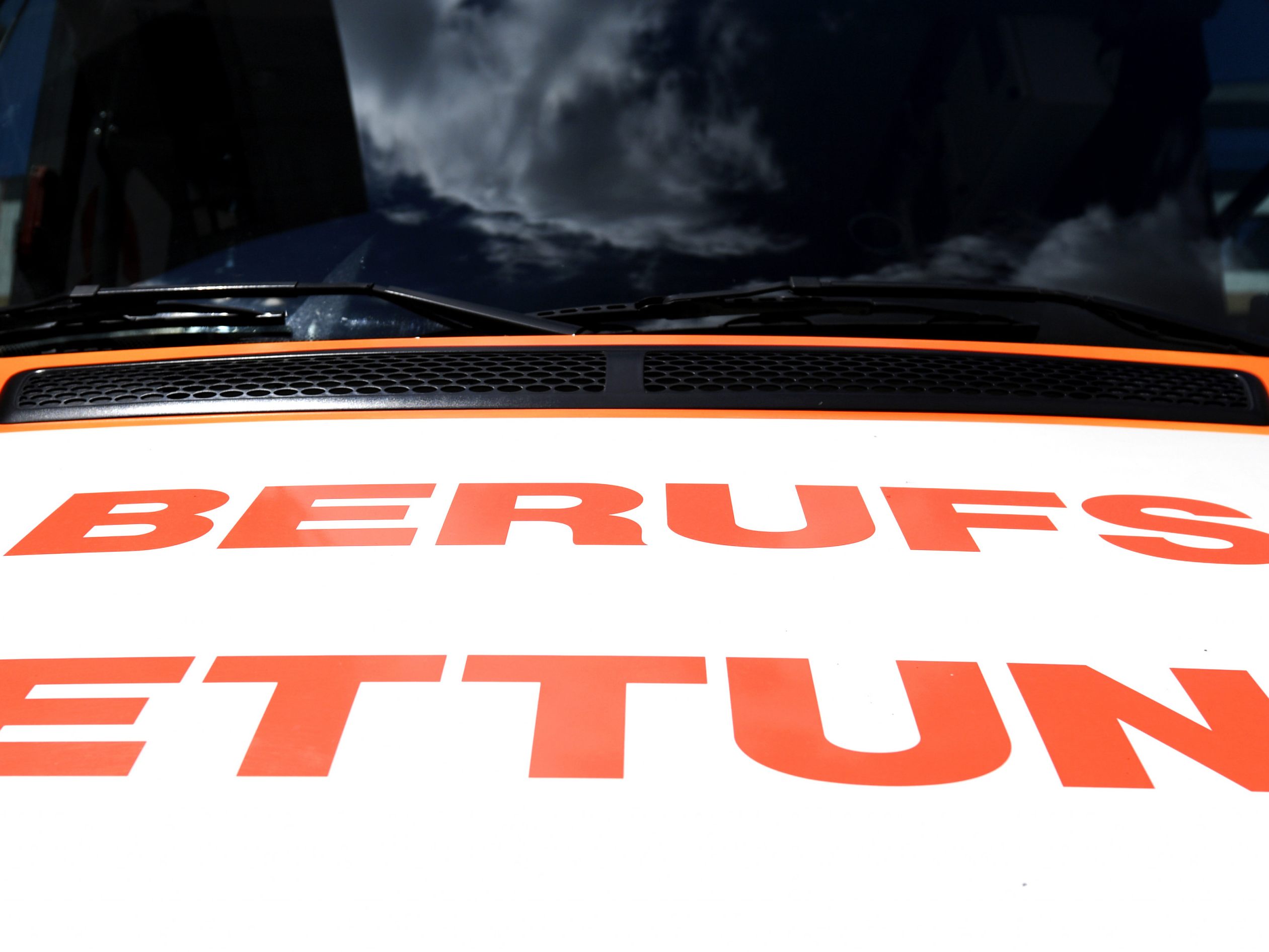14-Jähriger erlitt Stichverletzung im Burgenland. 14-Jähriger erlitt Stichverletzung im Burgenland.