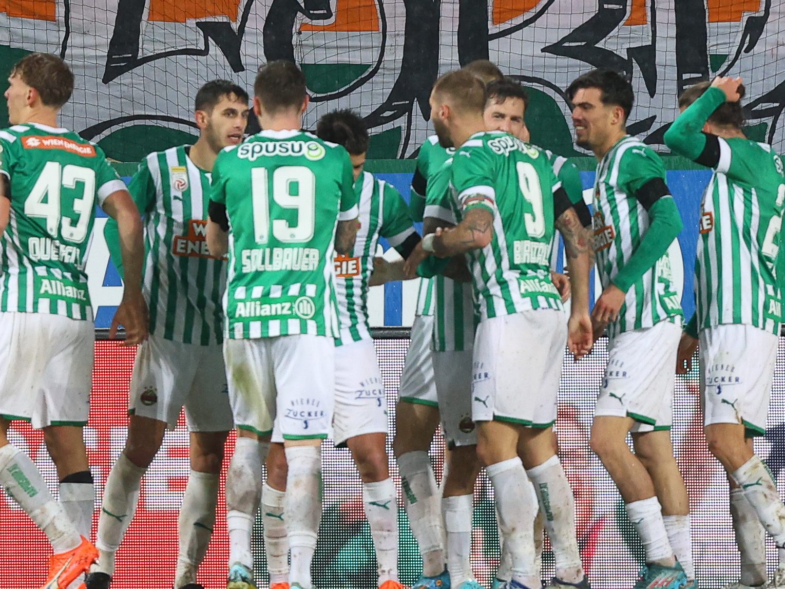 Rapid Wien will auch im ÖFB-Cup-Halbfinale jubeln. Rapid Wien will auch im ÖFB-Cup-Halbfinale jubeln.