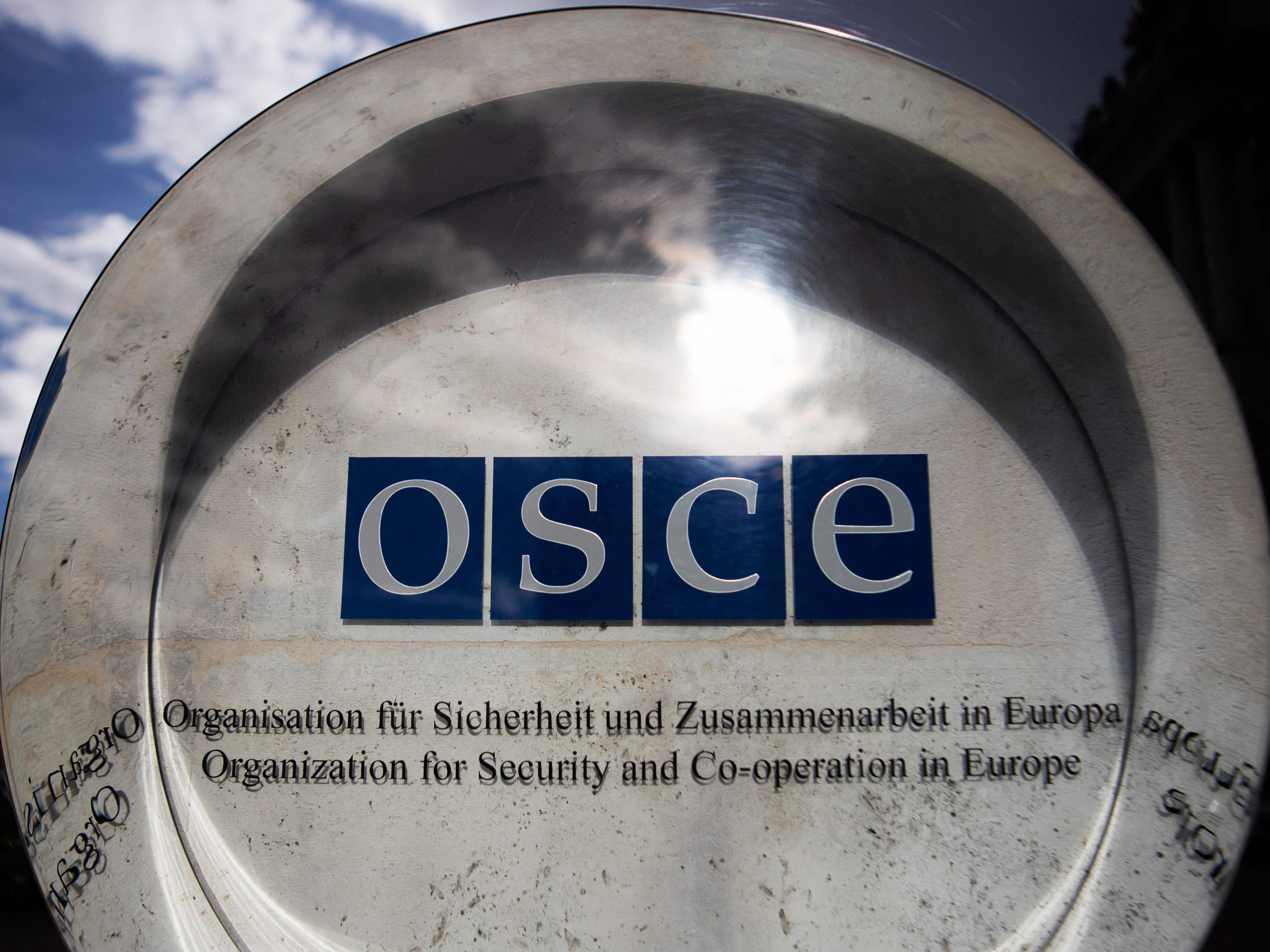Die Visa-Erteilung für Russland ist laut OSZE eine "rechtliche Verpflichtung" Österreichs. Die Visa-Erteilung für Russland ist laut OSZE eine "rechtliche Verpflichtung" Österreichs.