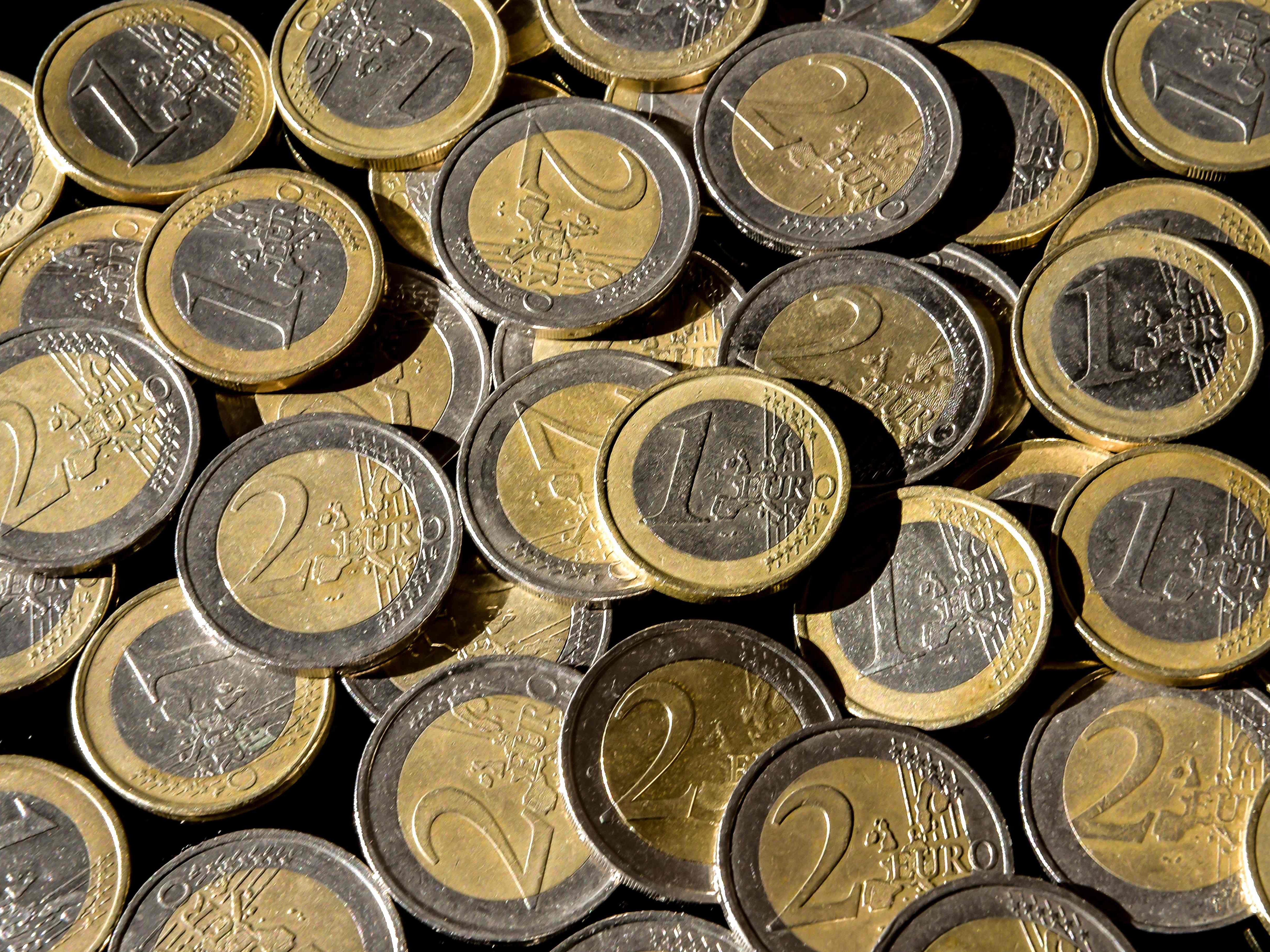 Mehr als 3.000 Unternehmen sollen bisher fälschlicherweise erhaltene Corona-Hilfen freiwillig zurückgezahlt haben.