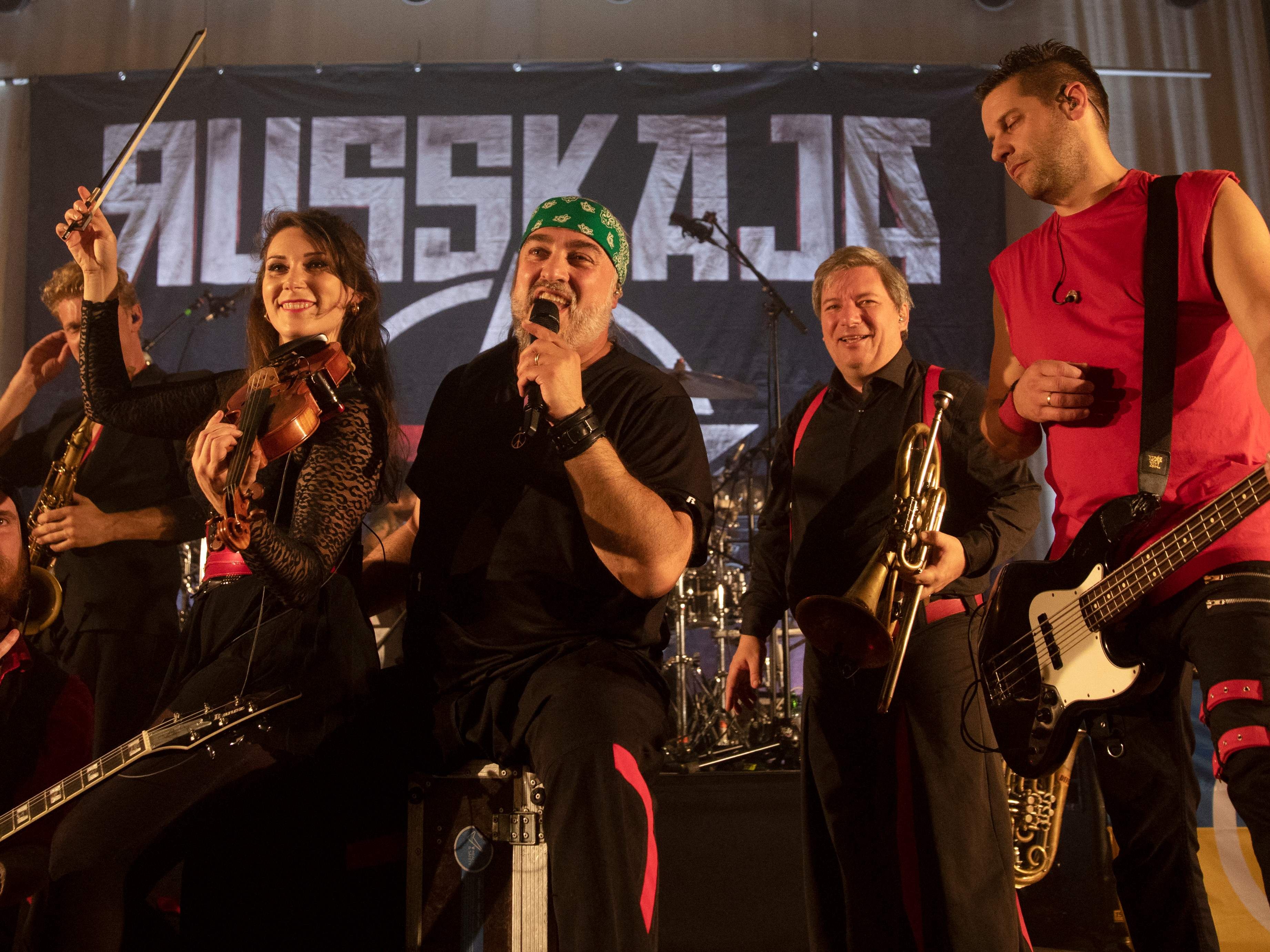 Aufgrund des Ukraine-Kriegs löst sich die Band Russkaja auf.