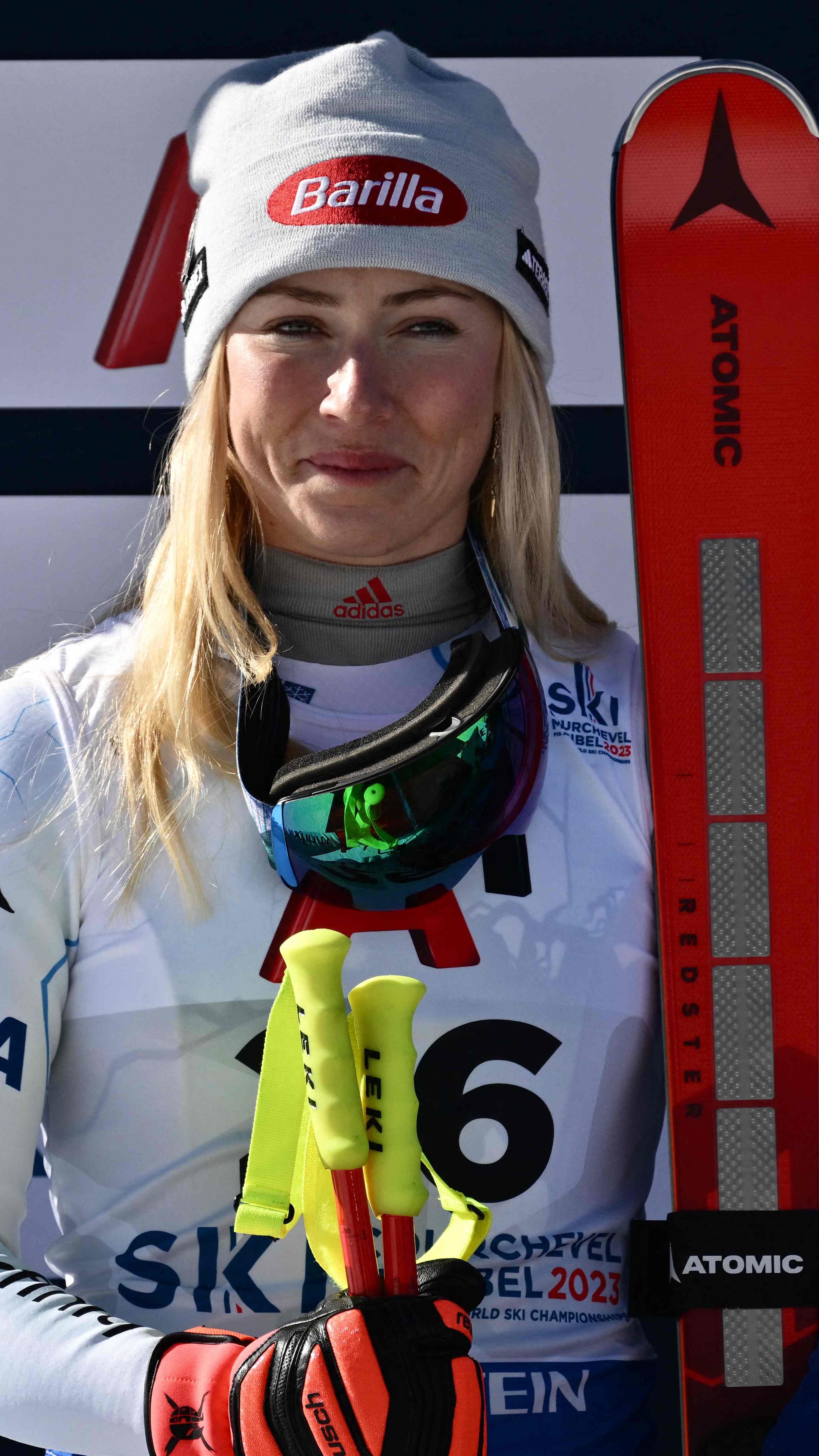 Mikaela Shiffrin brach nach ihrer Super-G-Silbermedaille in Tränen aus.