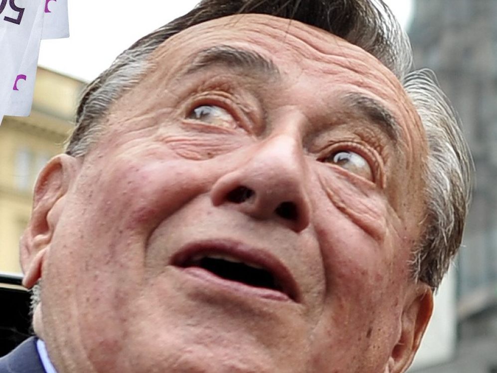 Richard Lugners Wiener Opernball-Gast, Jane Fonda hat viele teure Sonderwünsche. Richard Lugners Wiener Opernball-Gast, Jane Fonda hat viele teure Sonderwünsche.