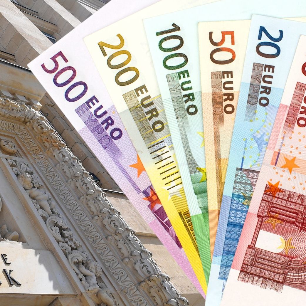 Die Österreichische Nationalbank empfiehlt für Notfälle immer etwas Bargeld zuhause zu haben.